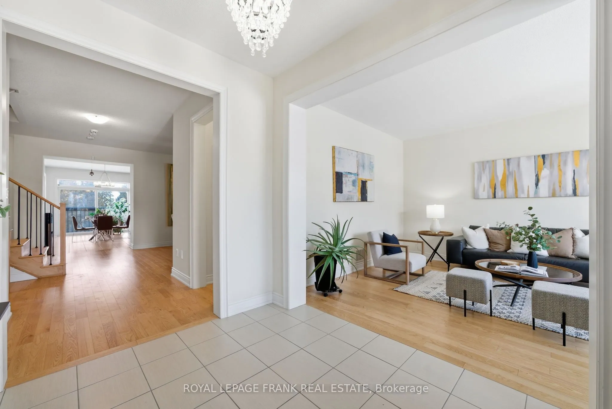60 Hennessey Crescent