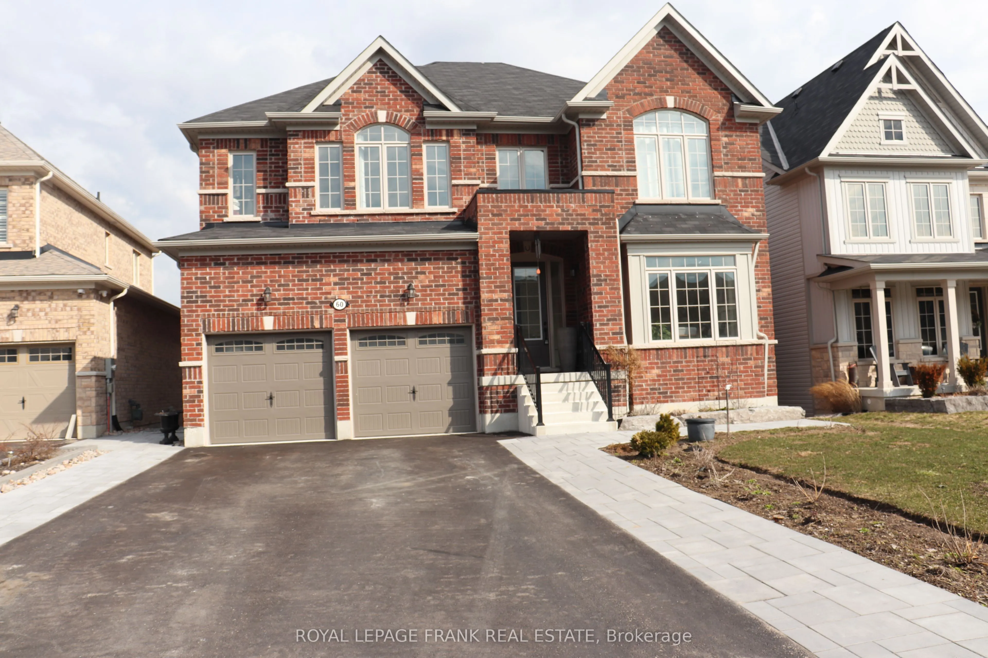 60 Hennessey Crescent