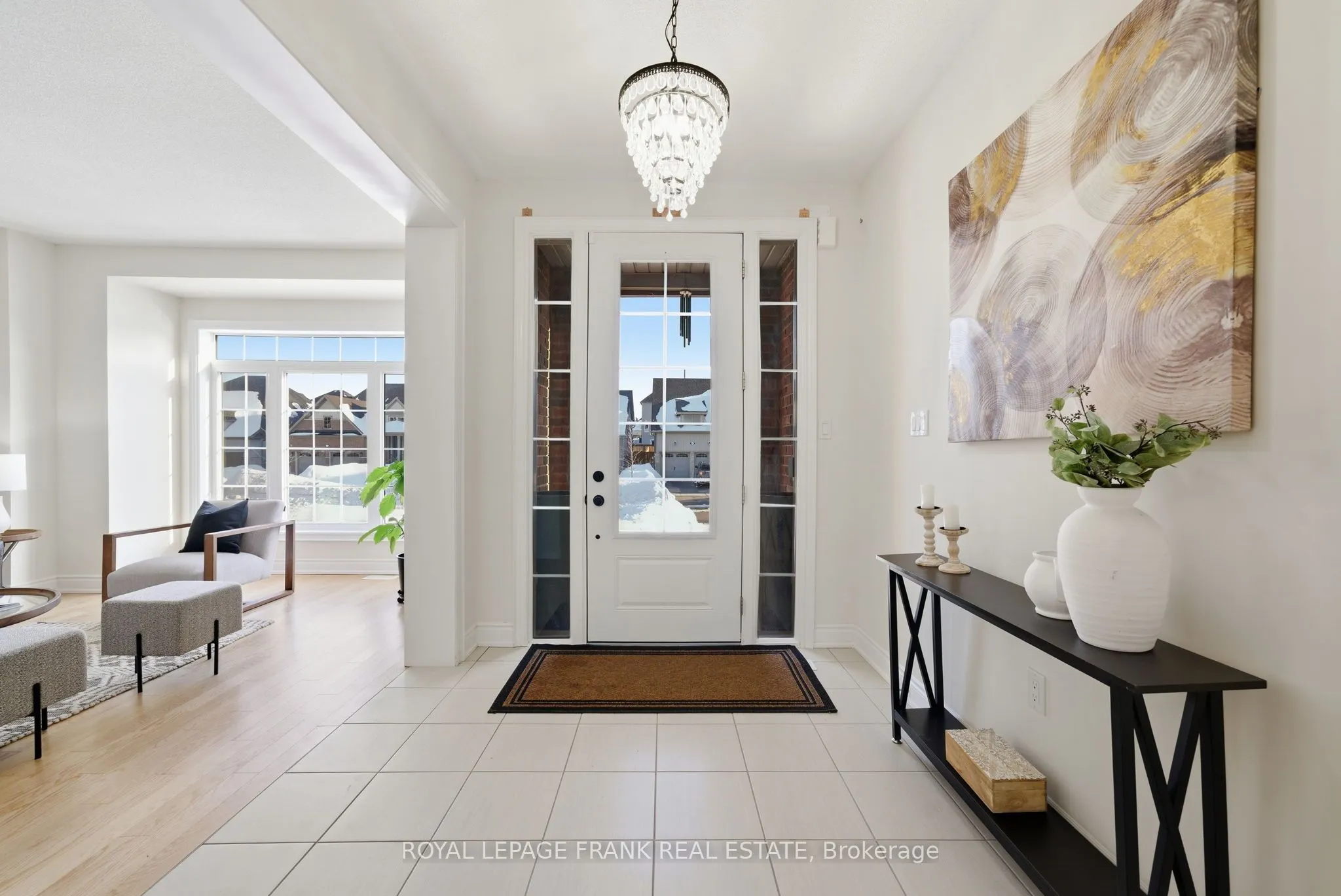 60 Hennessey Crescent
