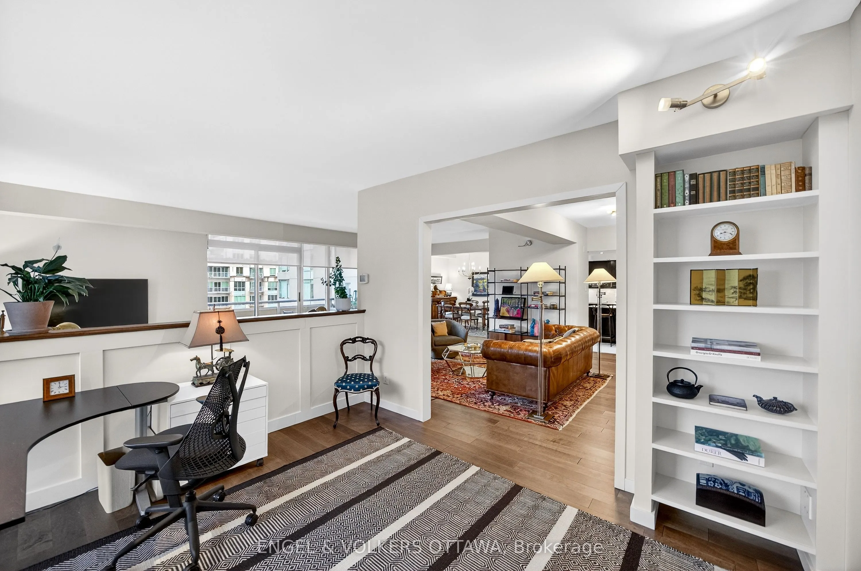 160 George Street #2404