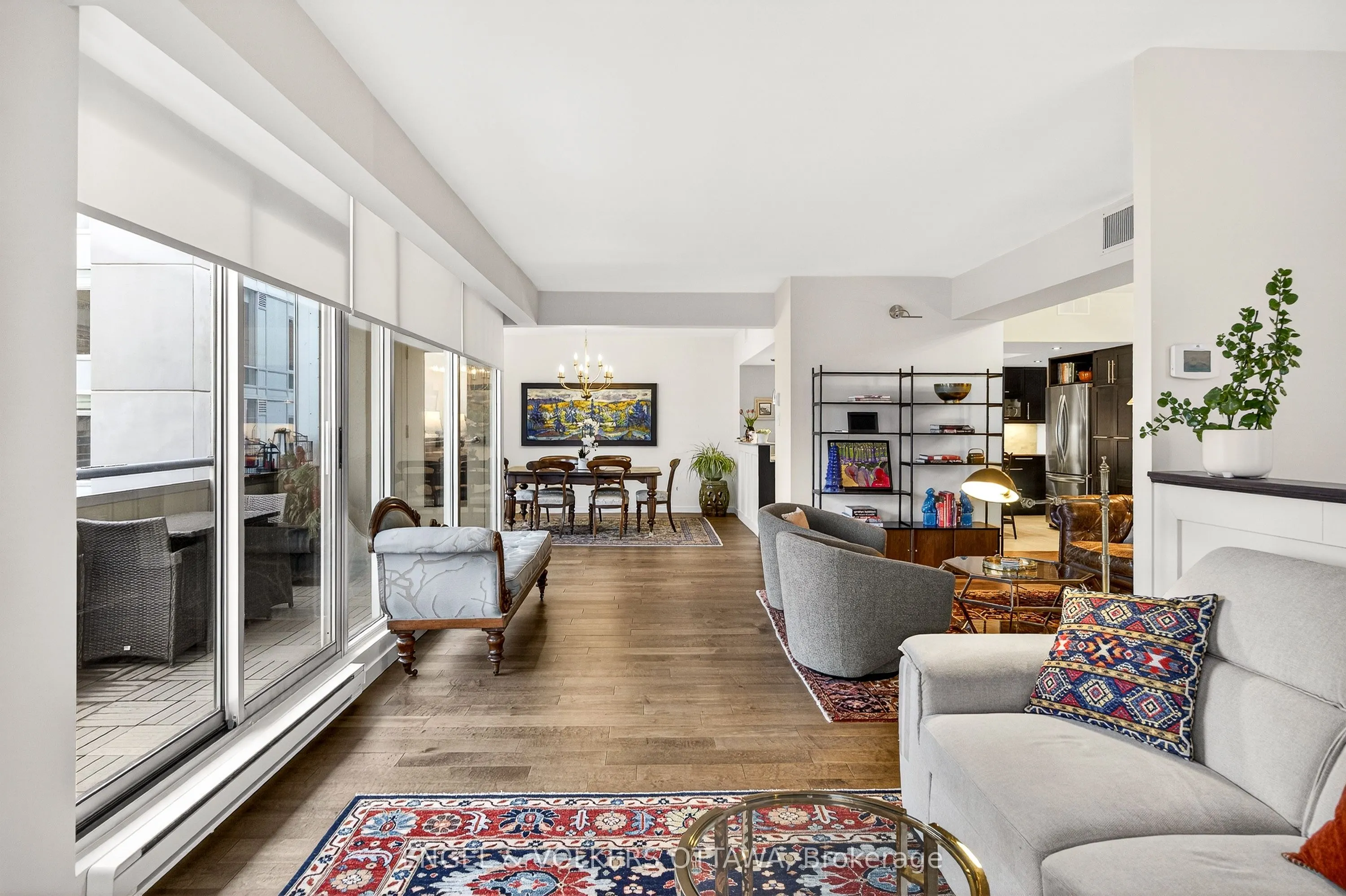 160 George Street #2404