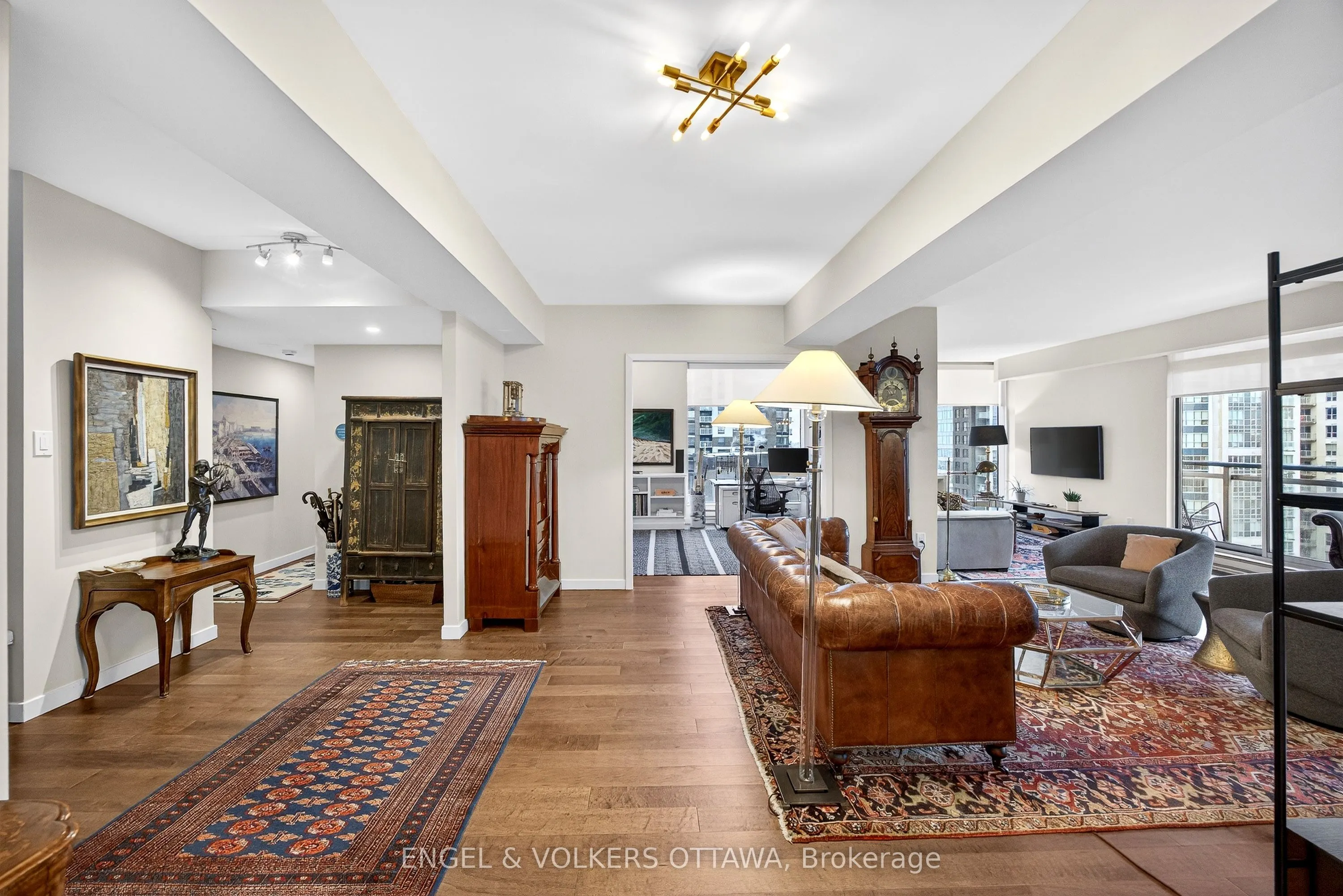 160 George Street #2404