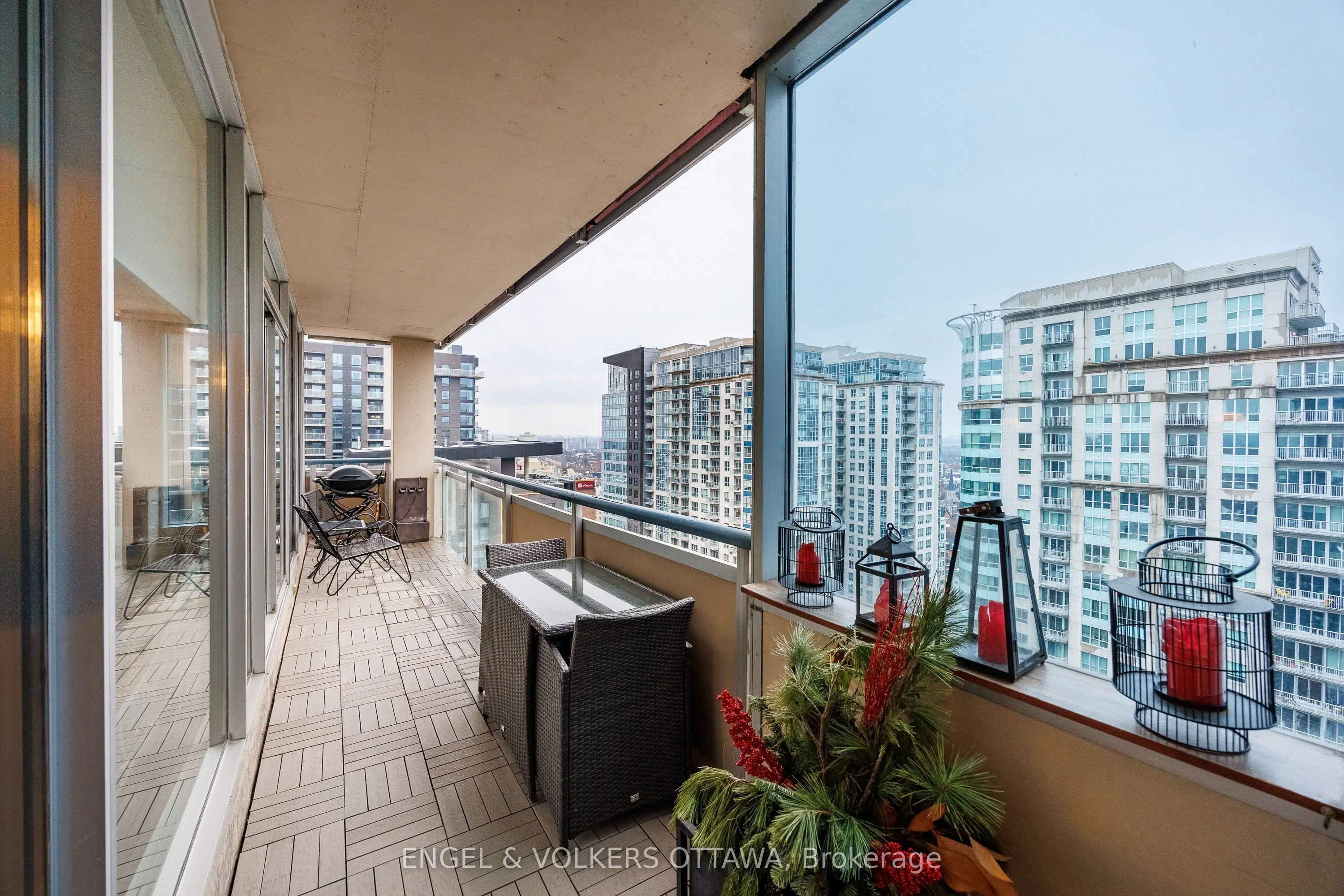160 George Street #2404