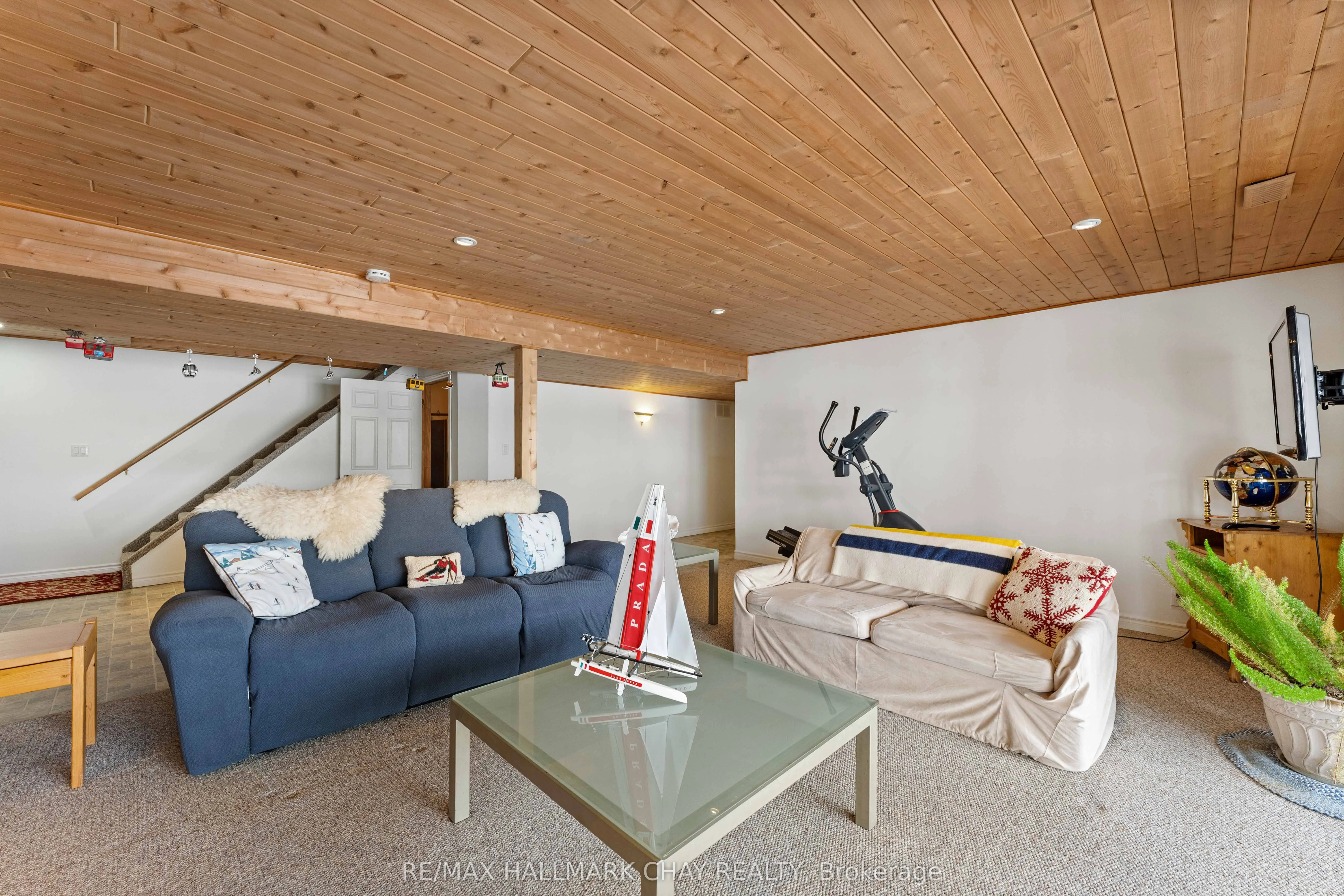 137 Pickerel Point Road