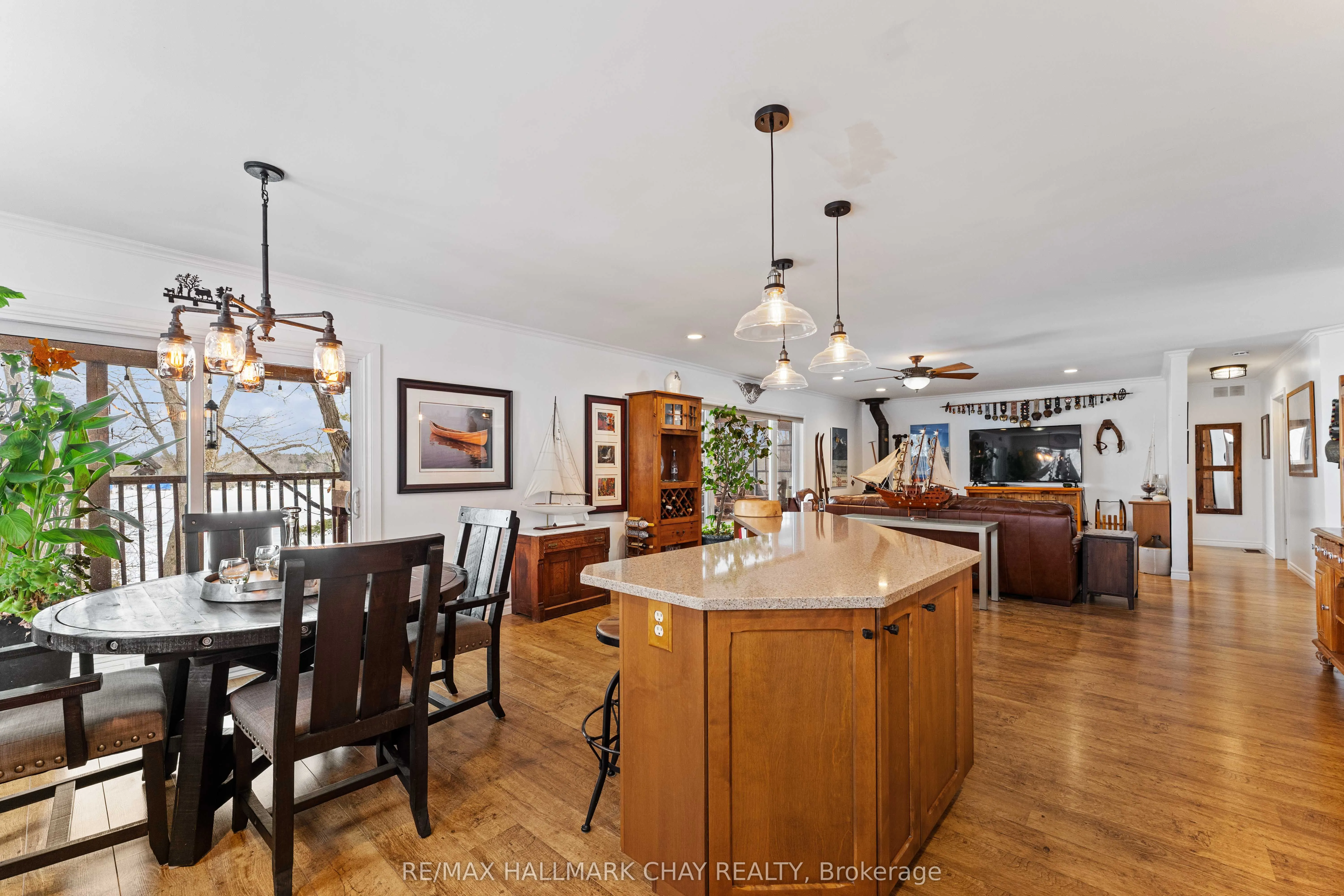 137 Pickerel Point Road