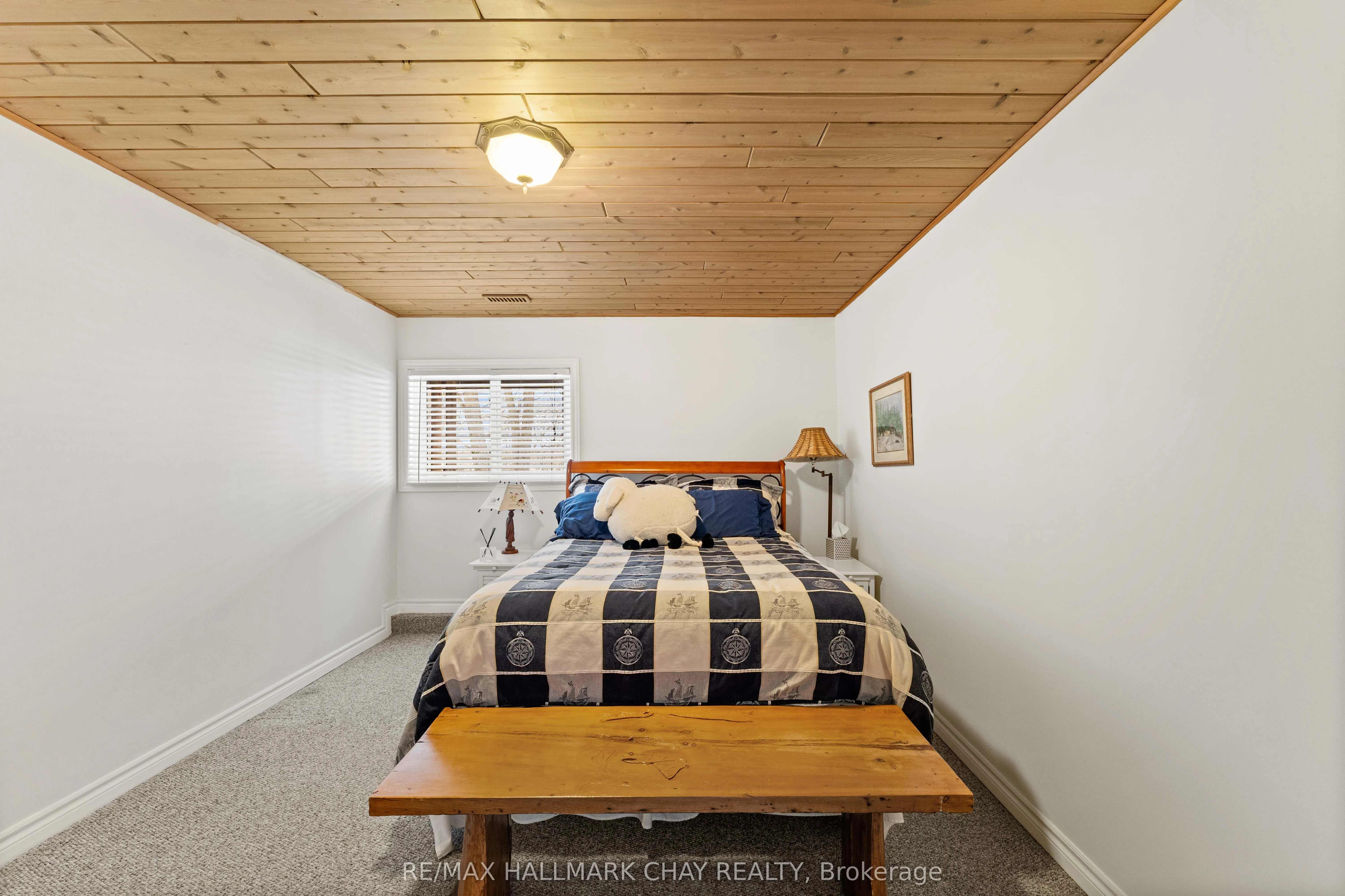 137 Pickerel Point Road