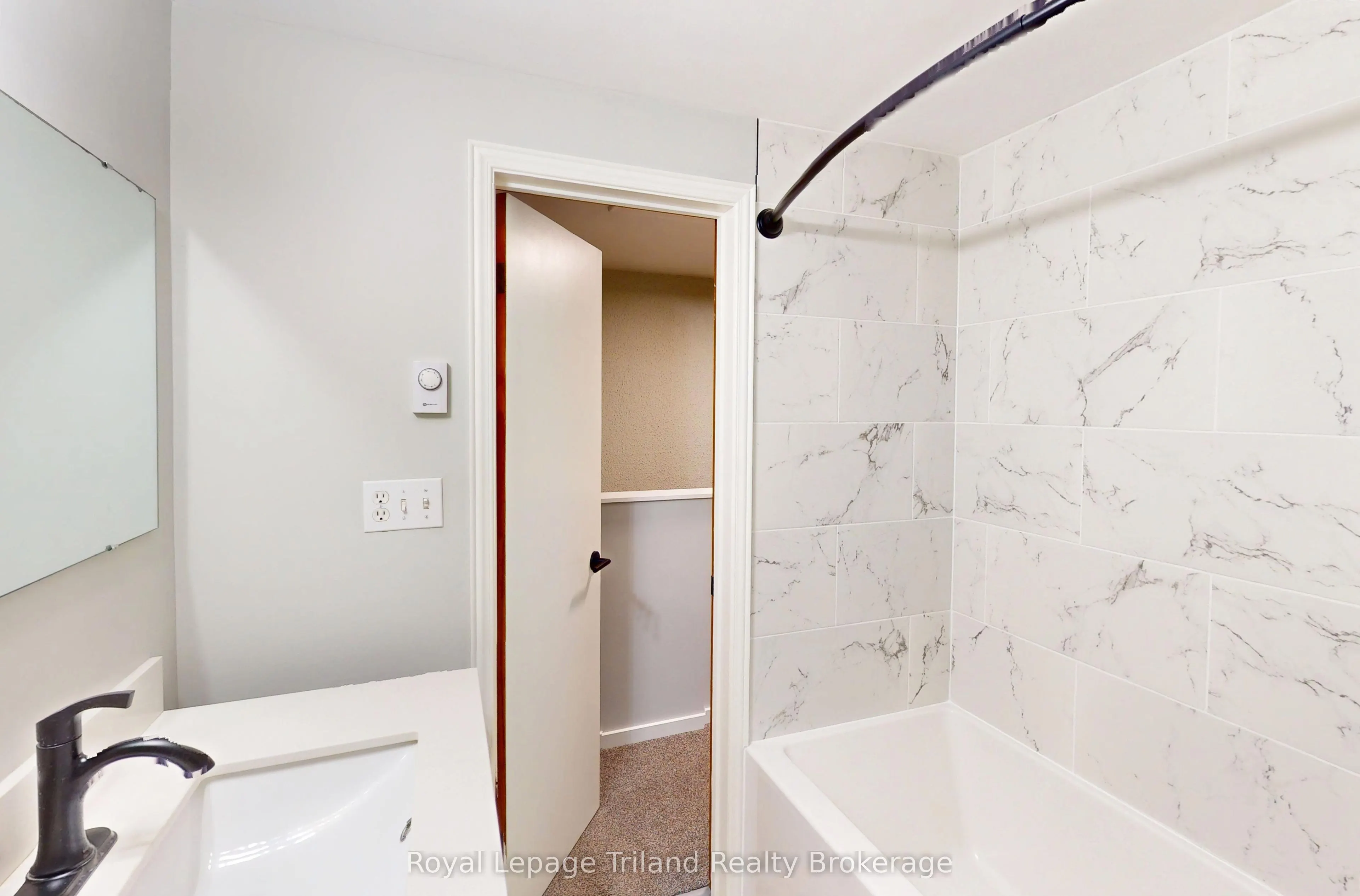 653 Northdale Drive #8