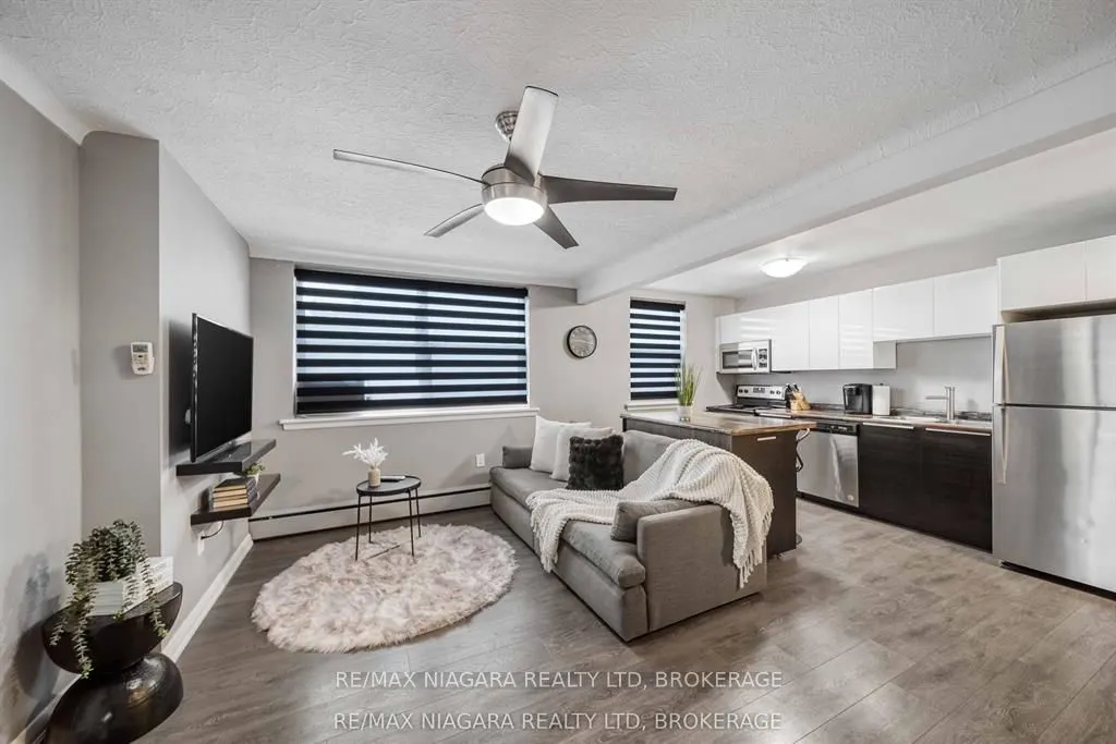 4538 Huron Street #8