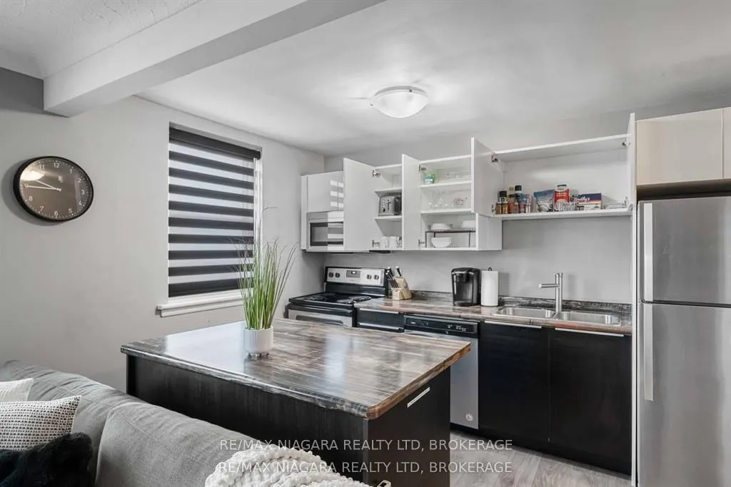 4538 Huron Street #8