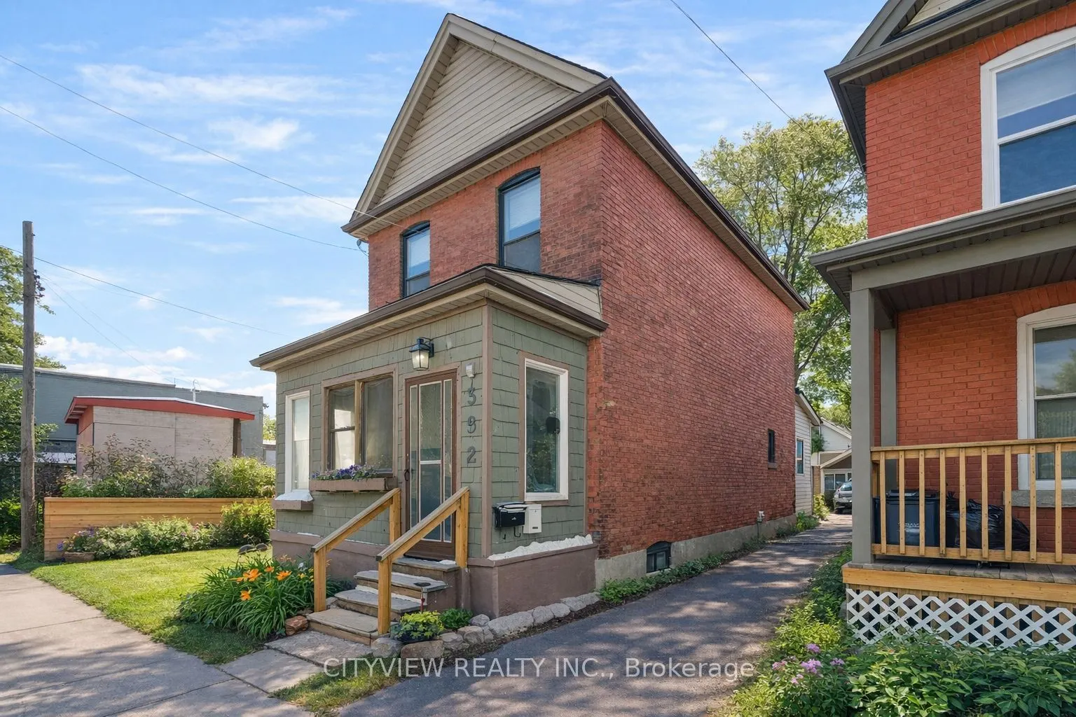 382 Beach Road