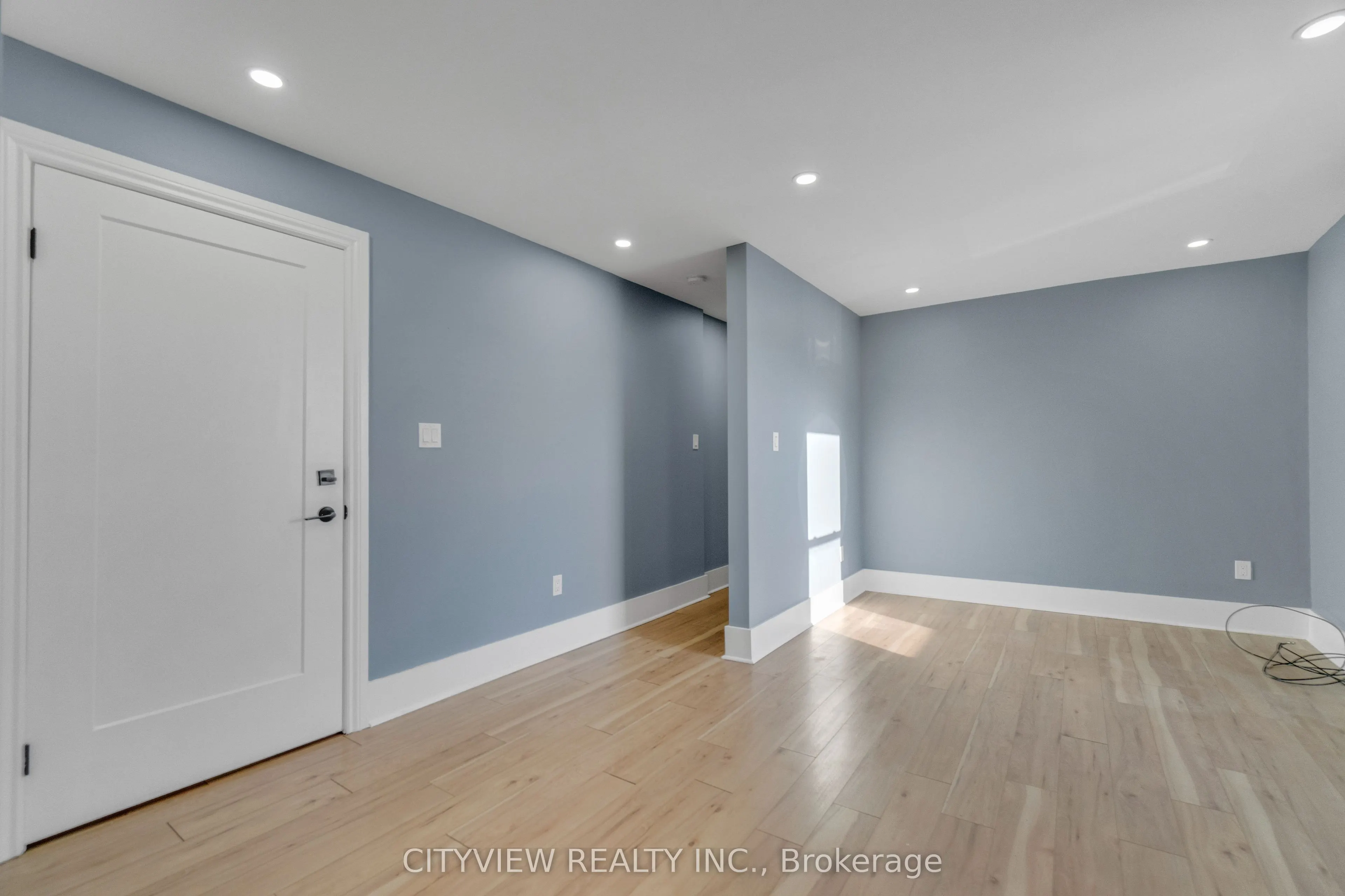 382 Beach Road