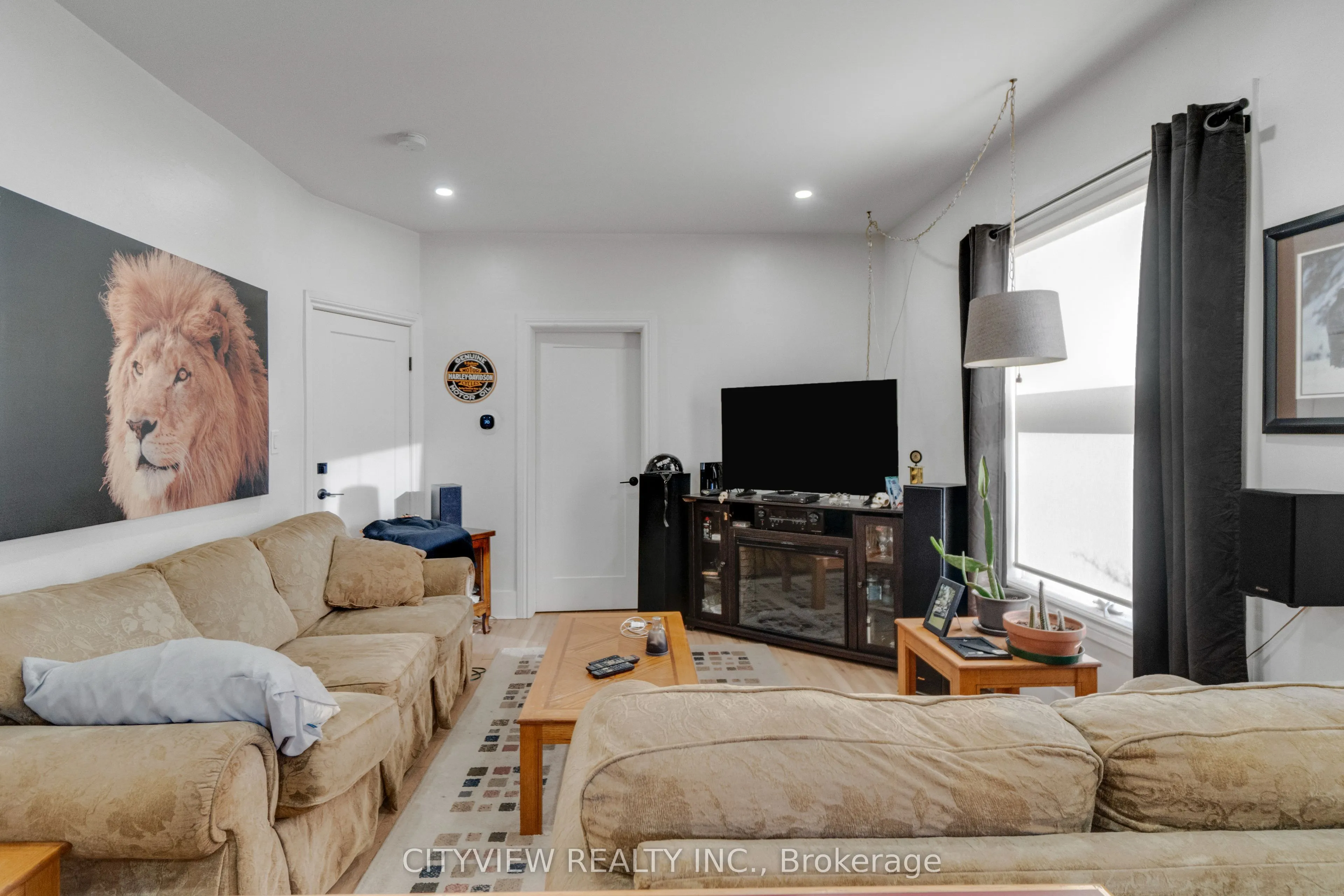 382 Beach Road