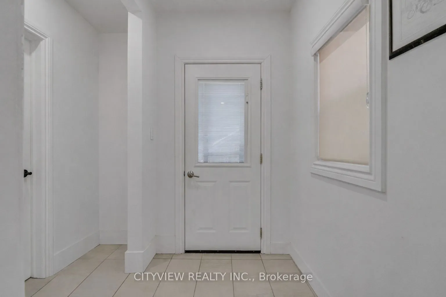 382 Beach Road