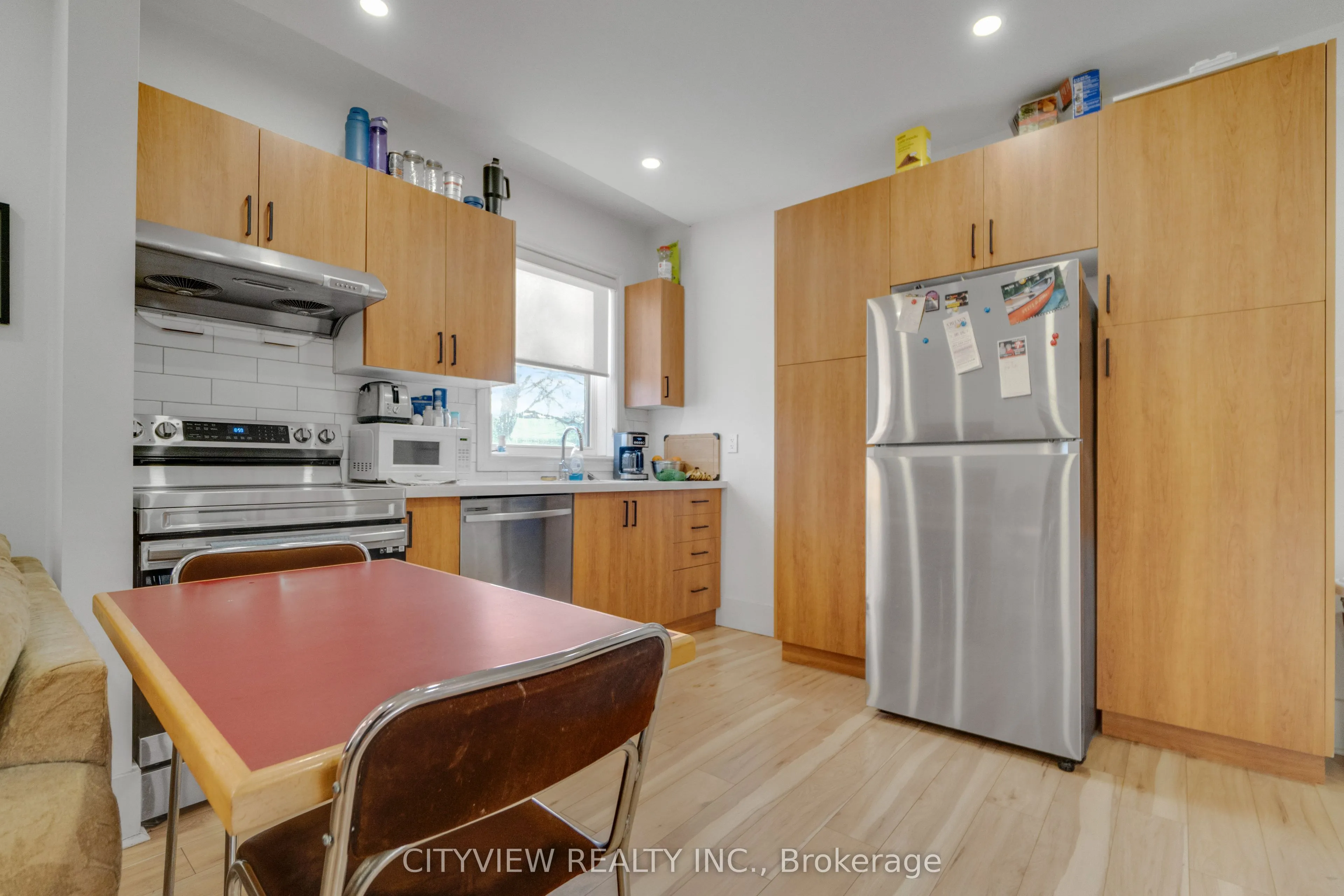 382 Beach Road