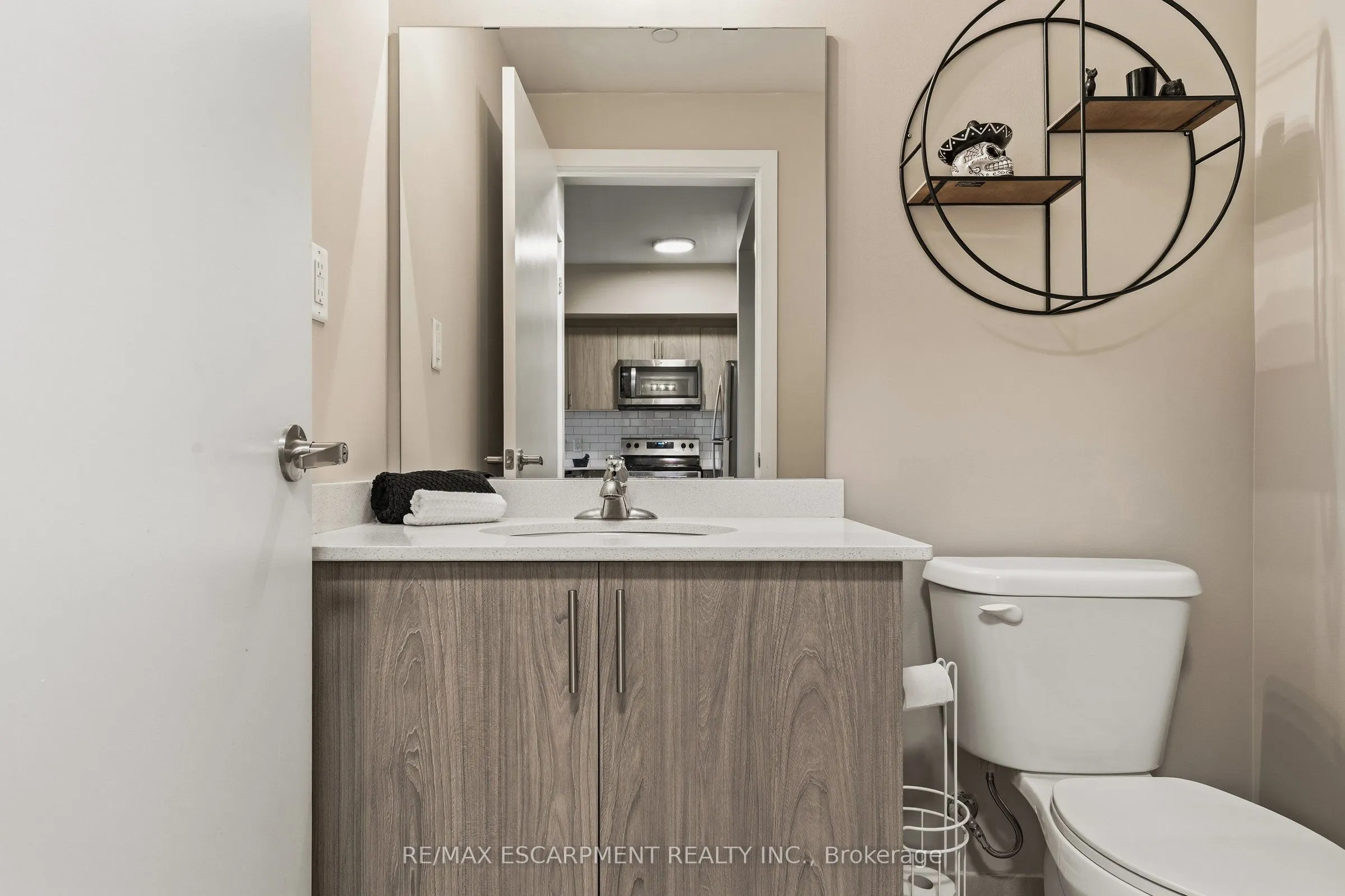 16 MARKLE Crescent #413