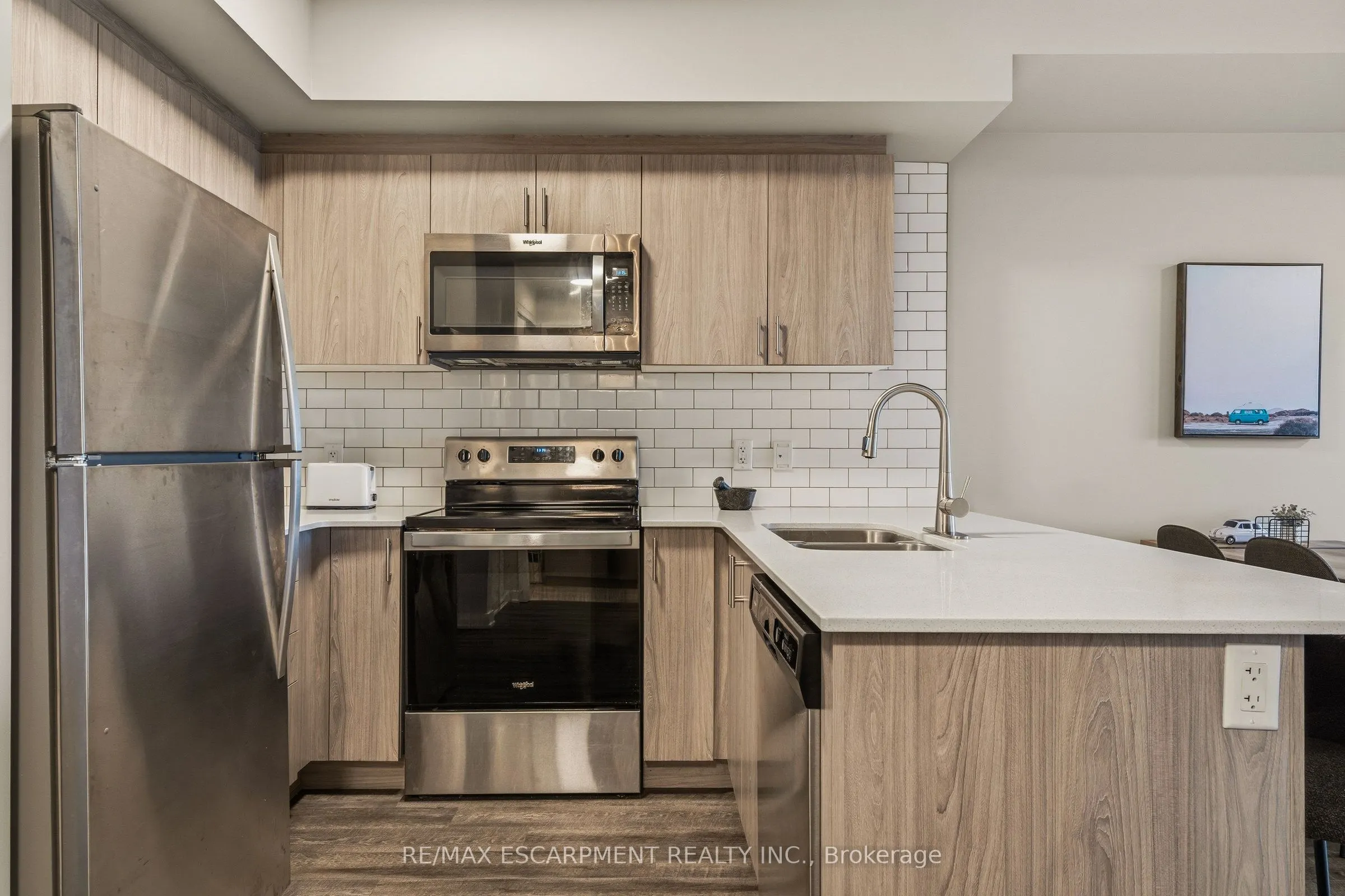 16 MARKLE Crescent #413