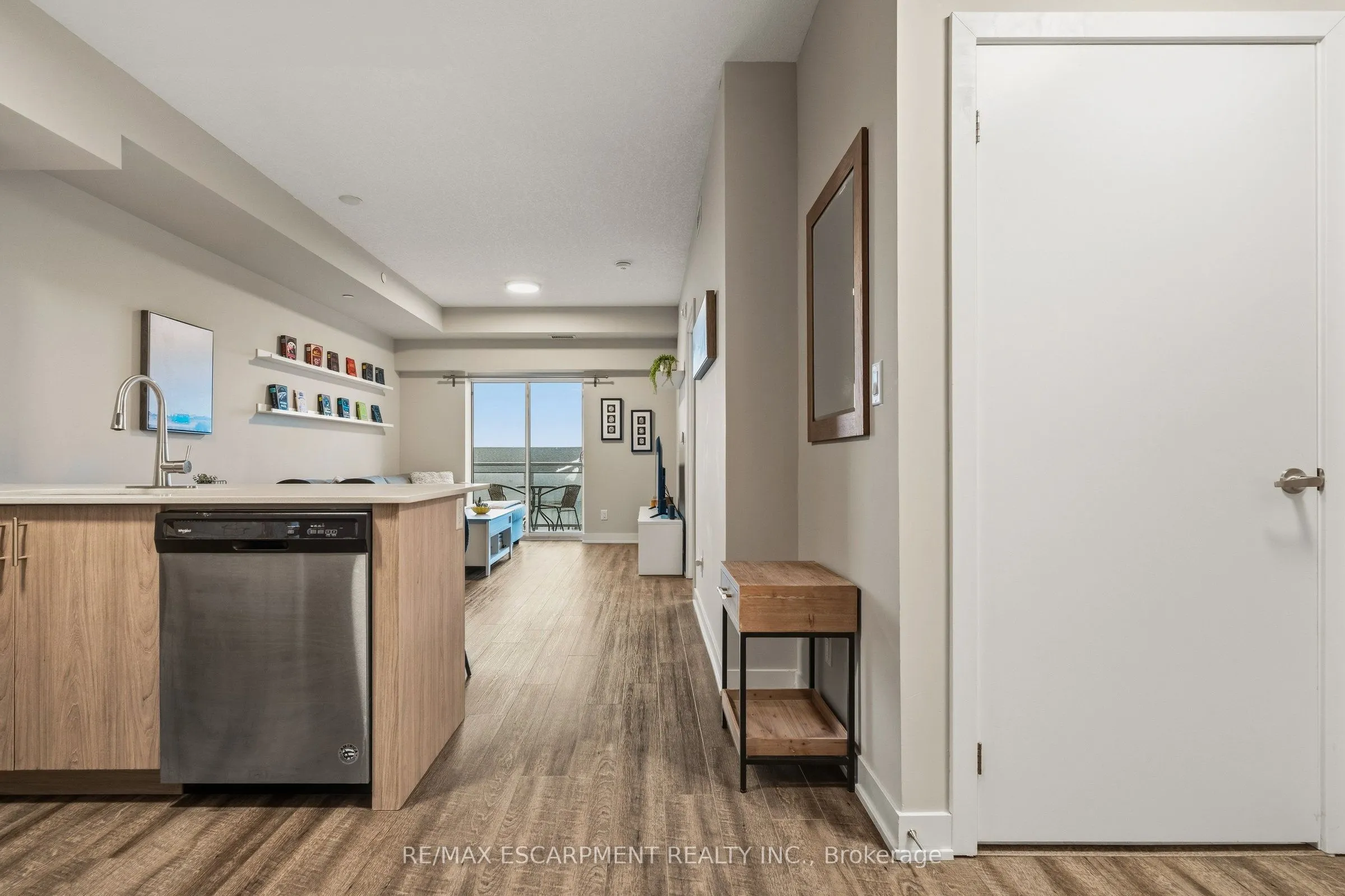 16 MARKLE Crescent #413
