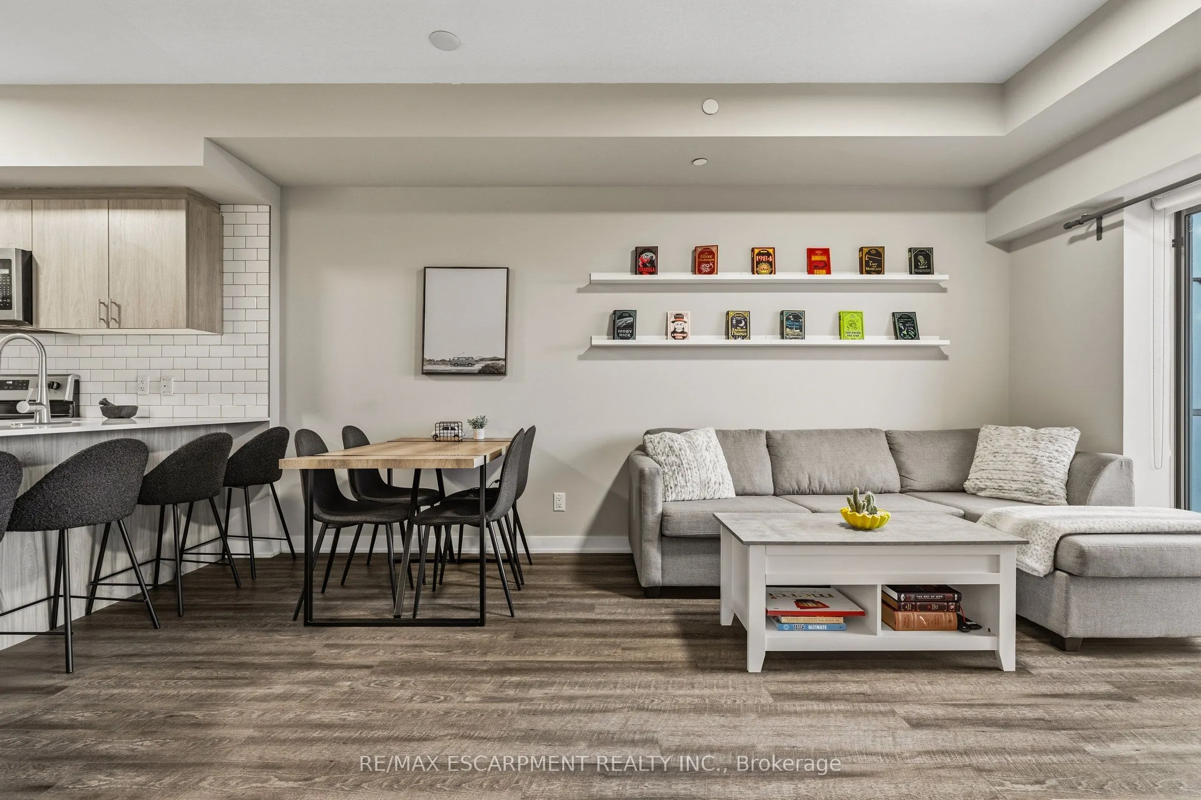 16 MARKLE Crescent #413