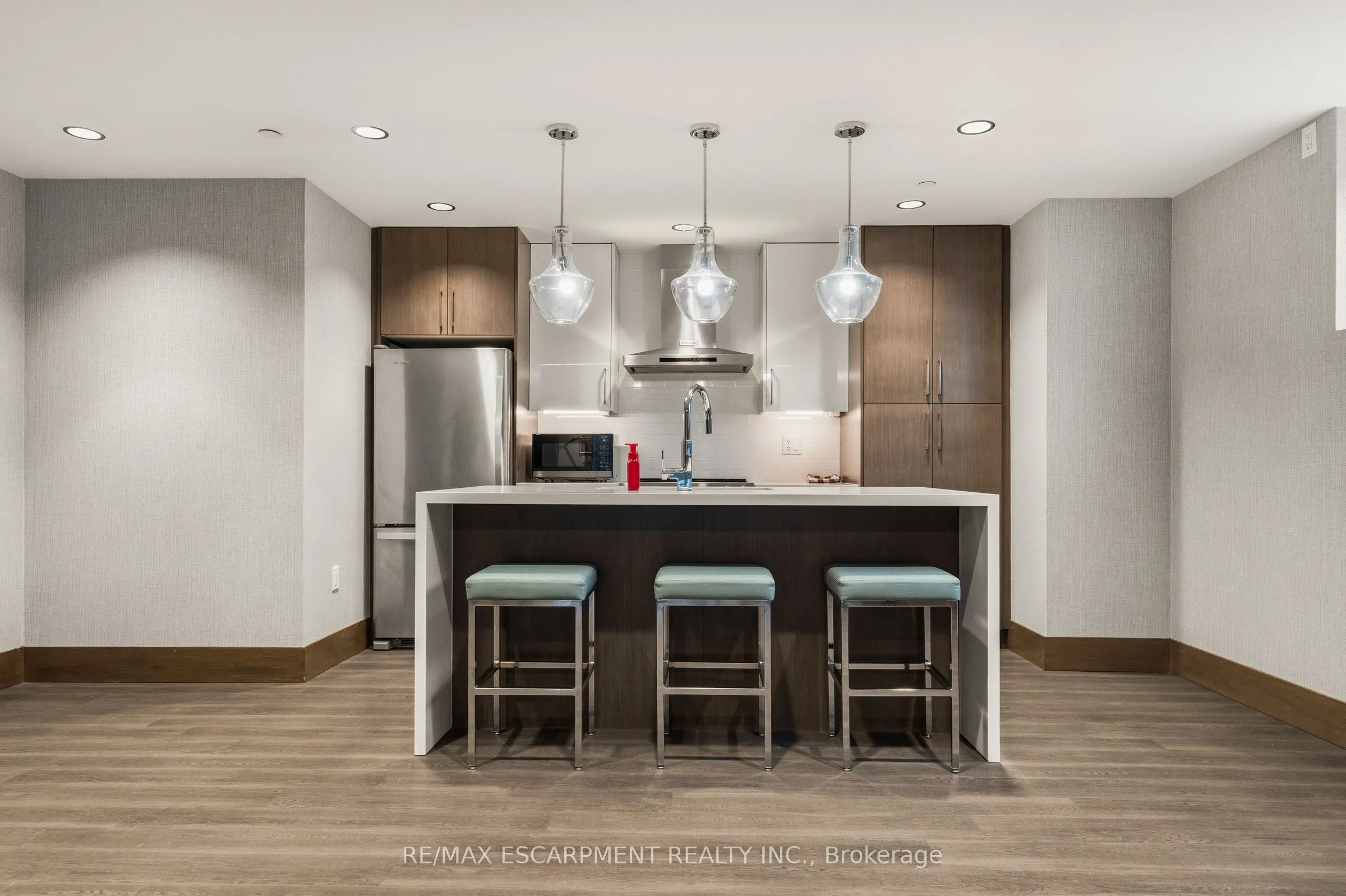16 MARKLE Crescent #413