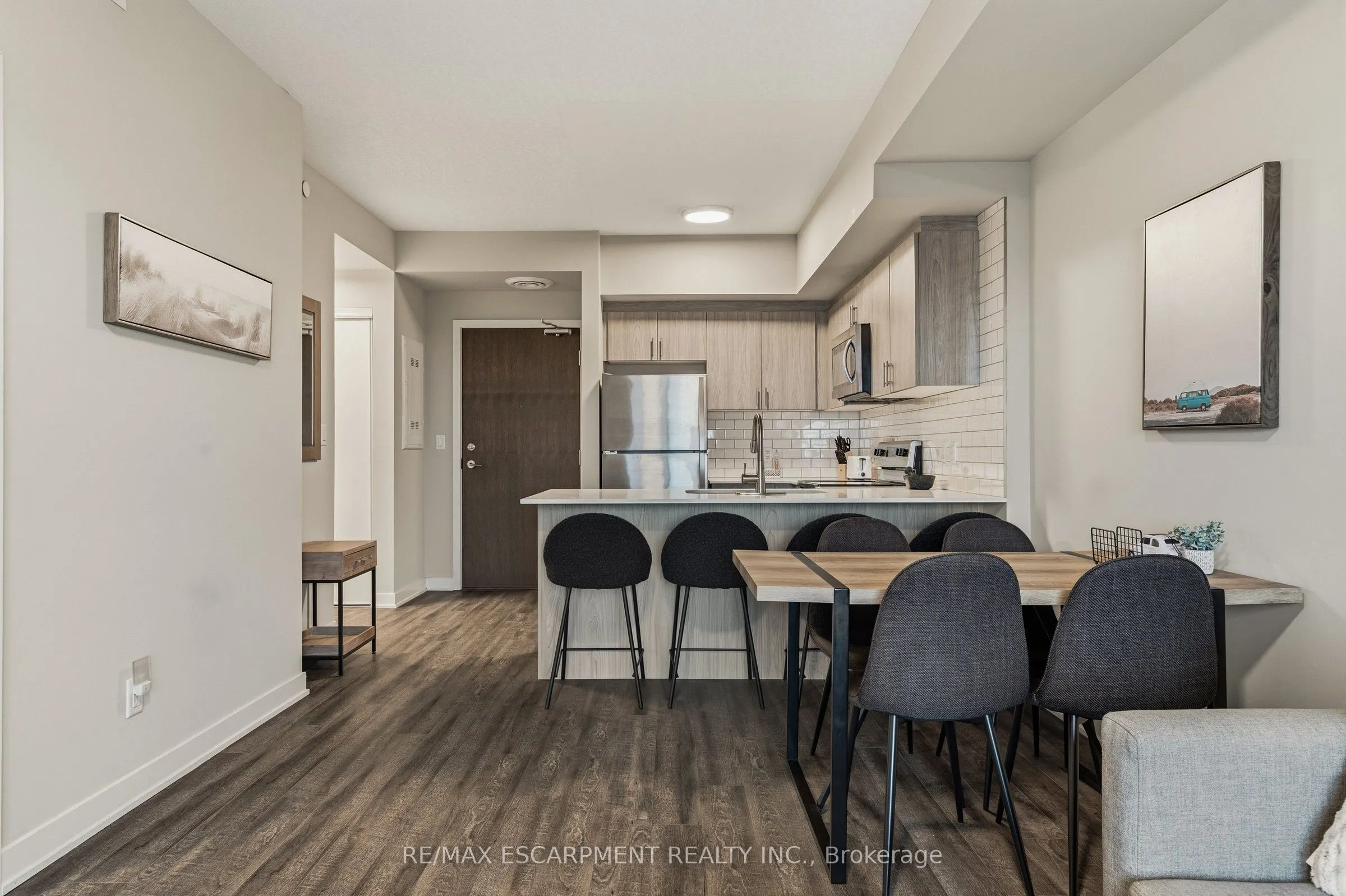 16 MARKLE Crescent #413