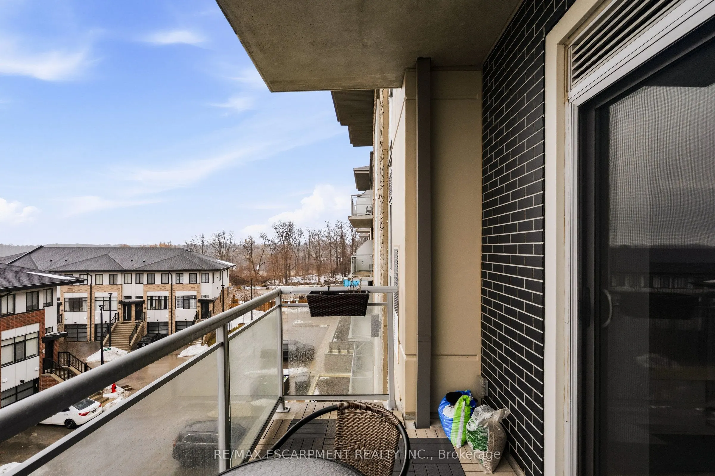 16 MARKLE Crescent #413