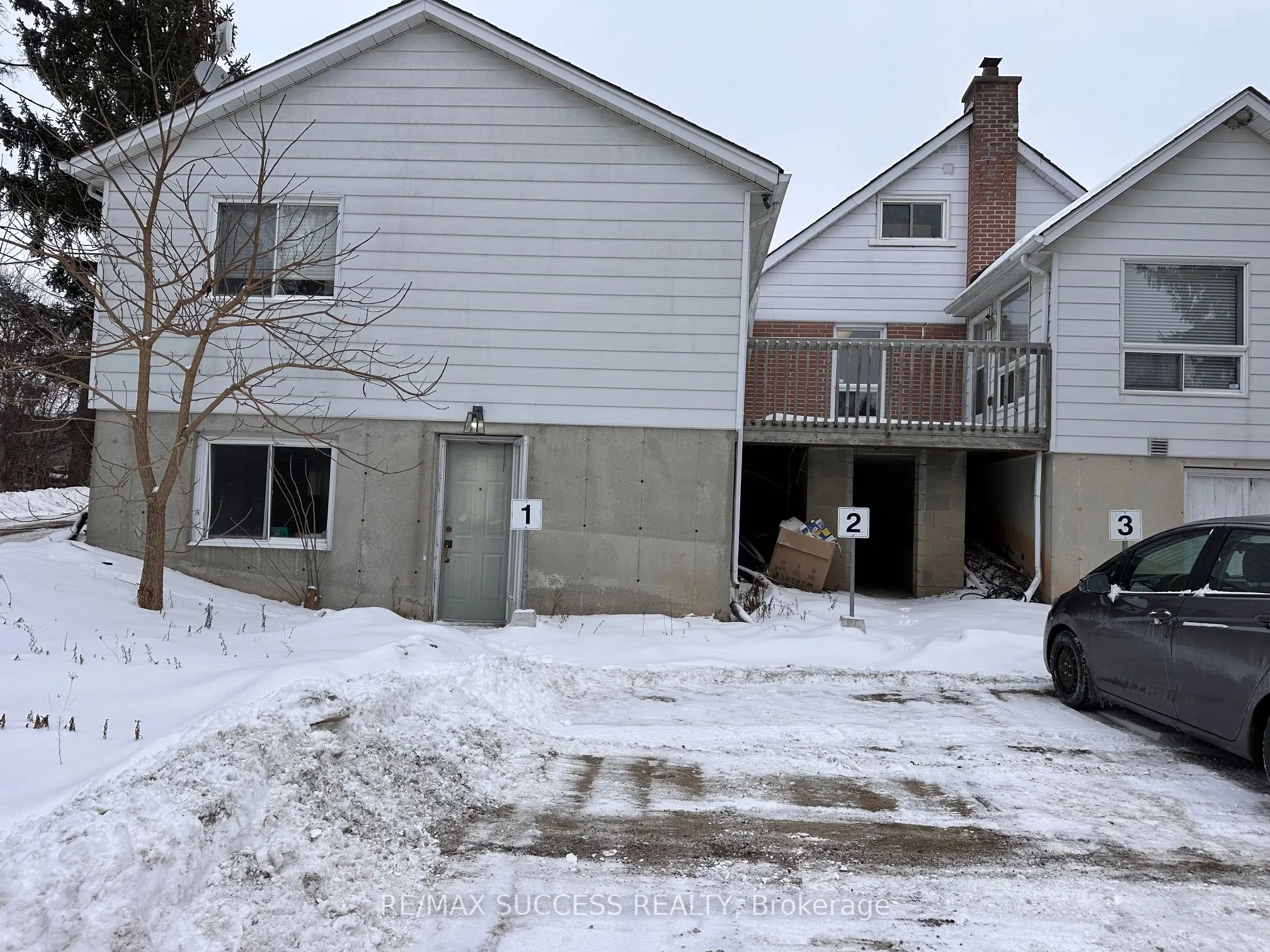 28 Brock Road N #B