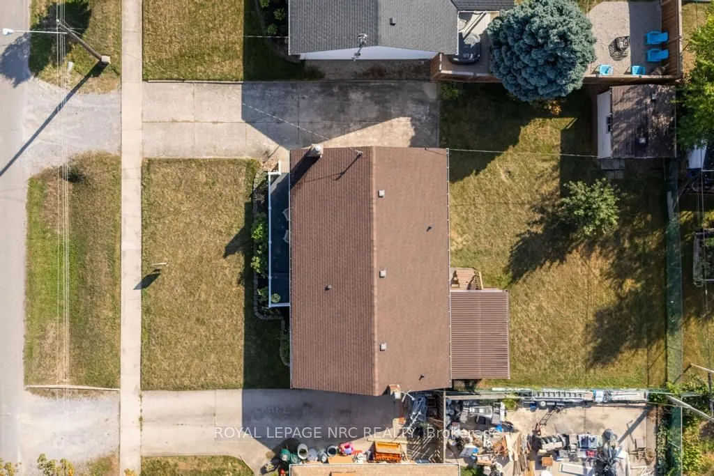 10 Ridgeview Avenue