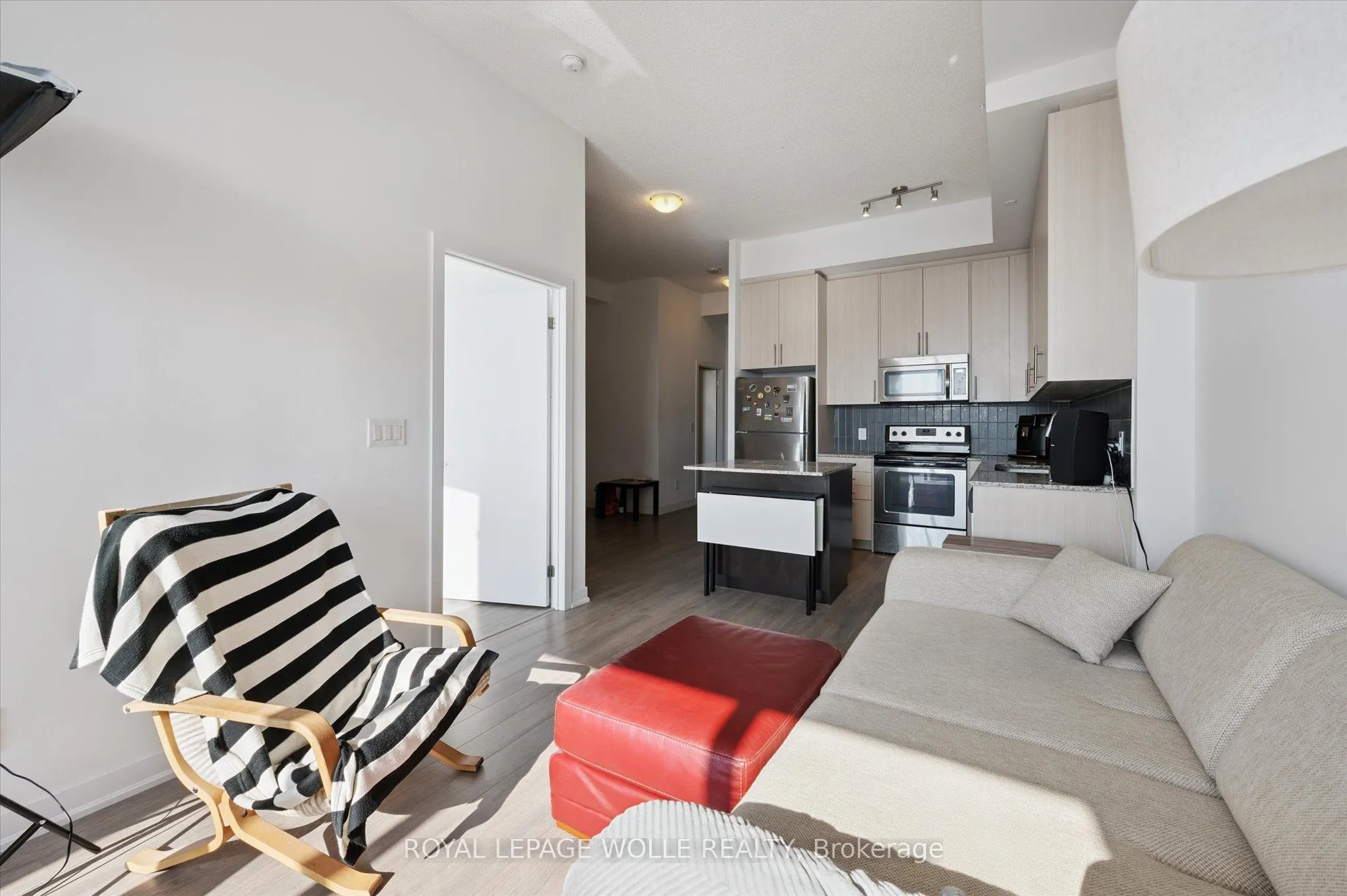 85 Duke Street W #1707