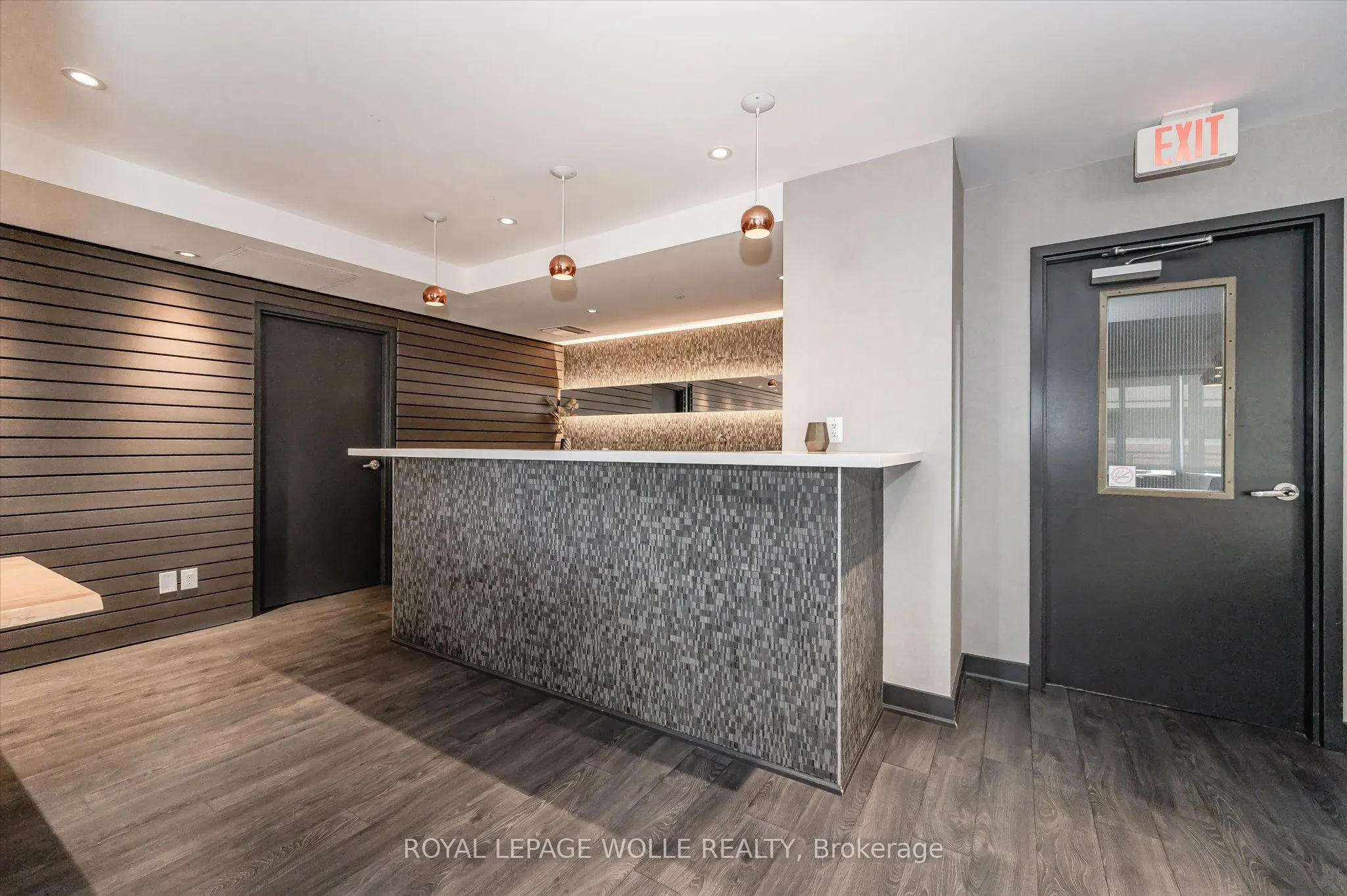 85 Duke Street W #1707