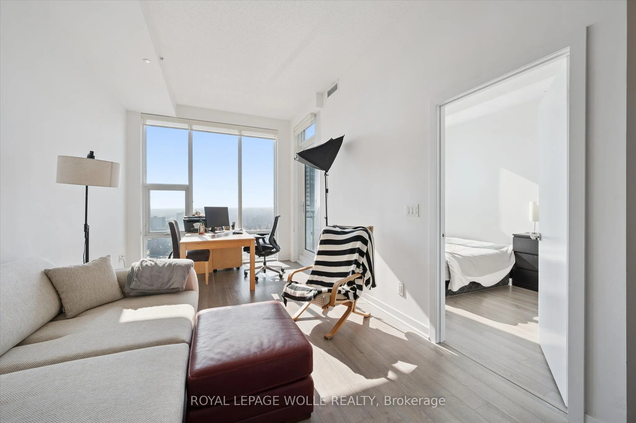 85 Duke Street W #1707