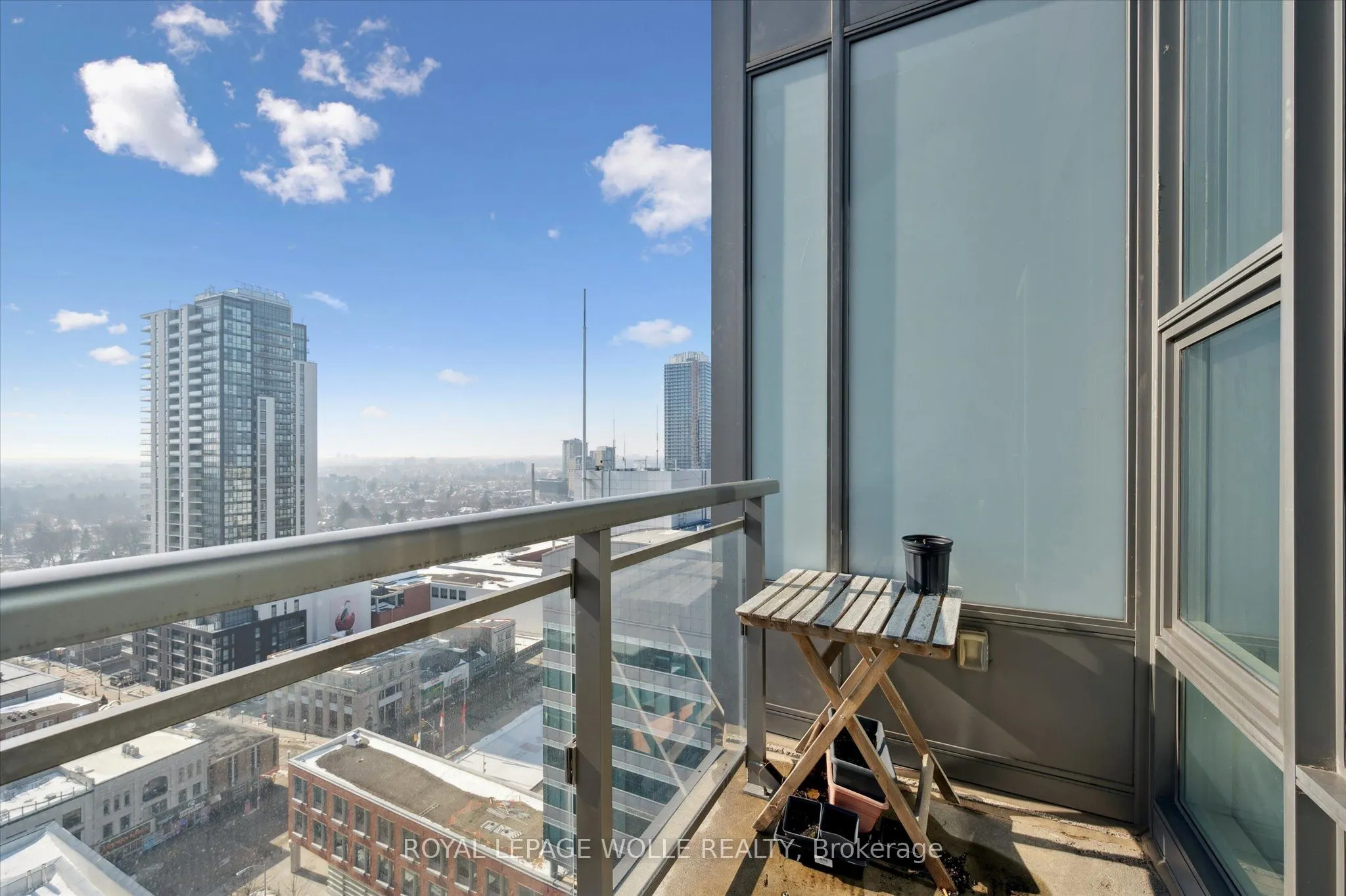 85 Duke Street W #1707