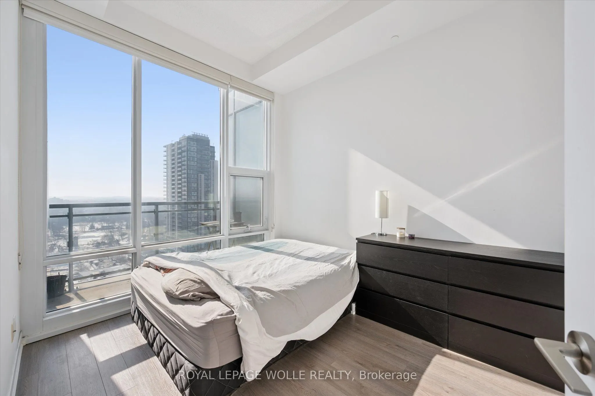 85 Duke Street W #1707