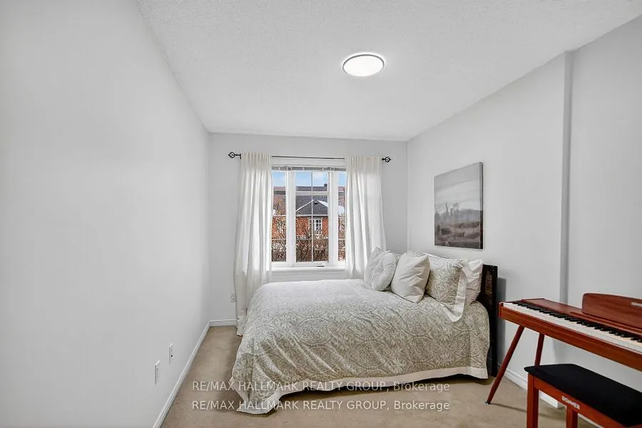 135 Gatespark Private