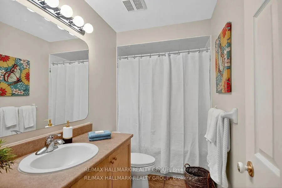 135 Gatespark Private