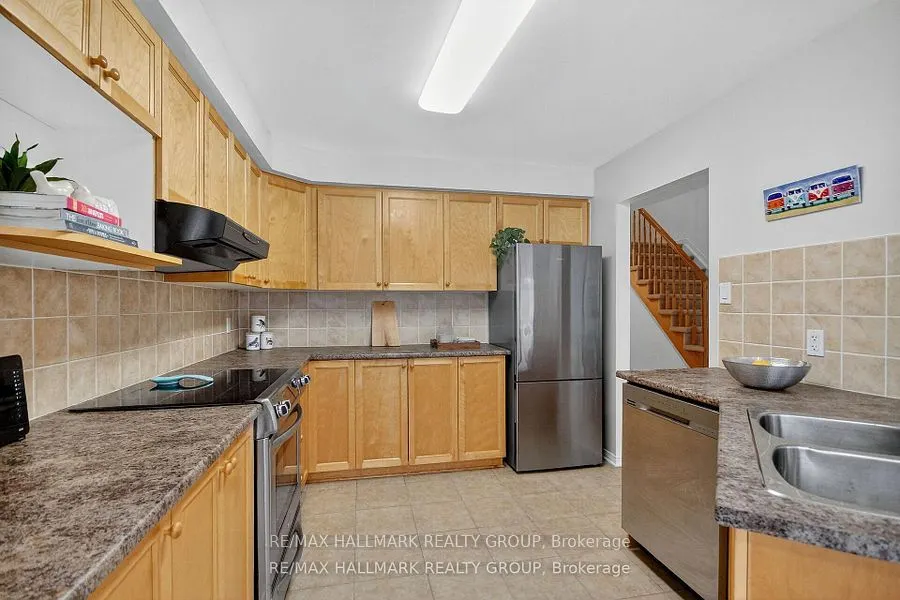 135 Gatespark Private