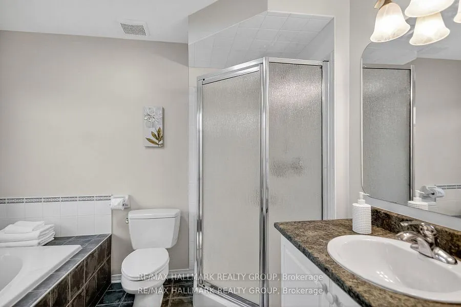 135 Gatespark Private