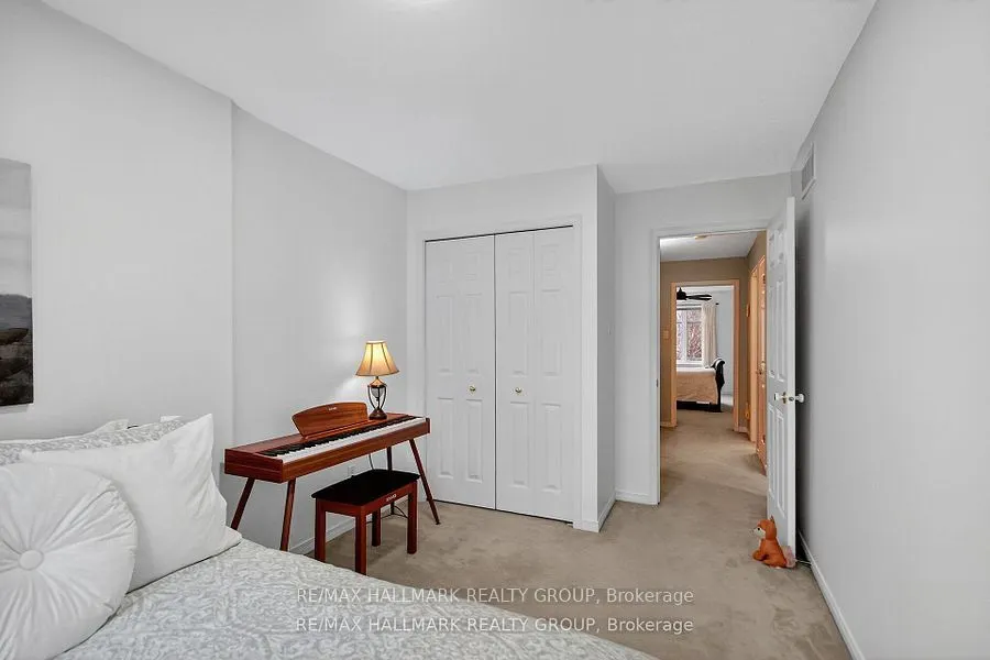 135 Gatespark Private