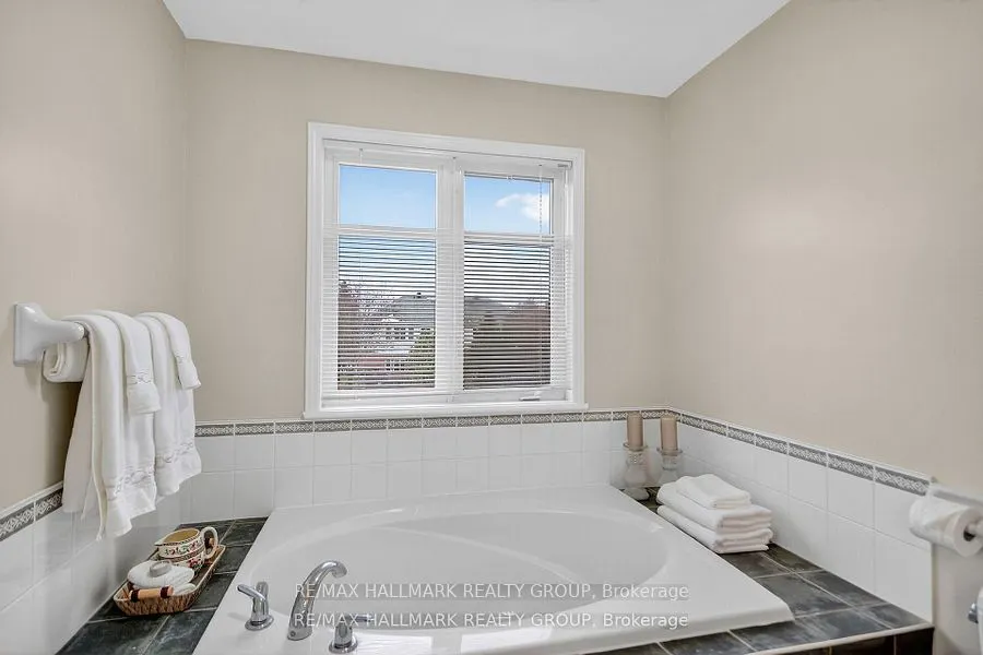 135 Gatespark Private