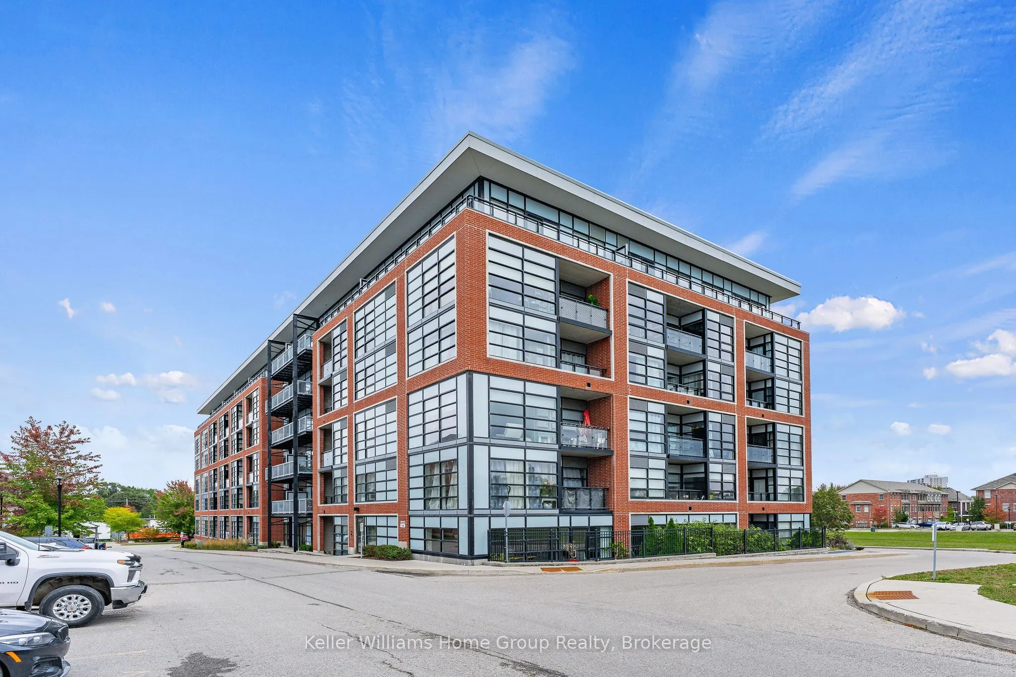 15 Prince Albert Boulevard #503