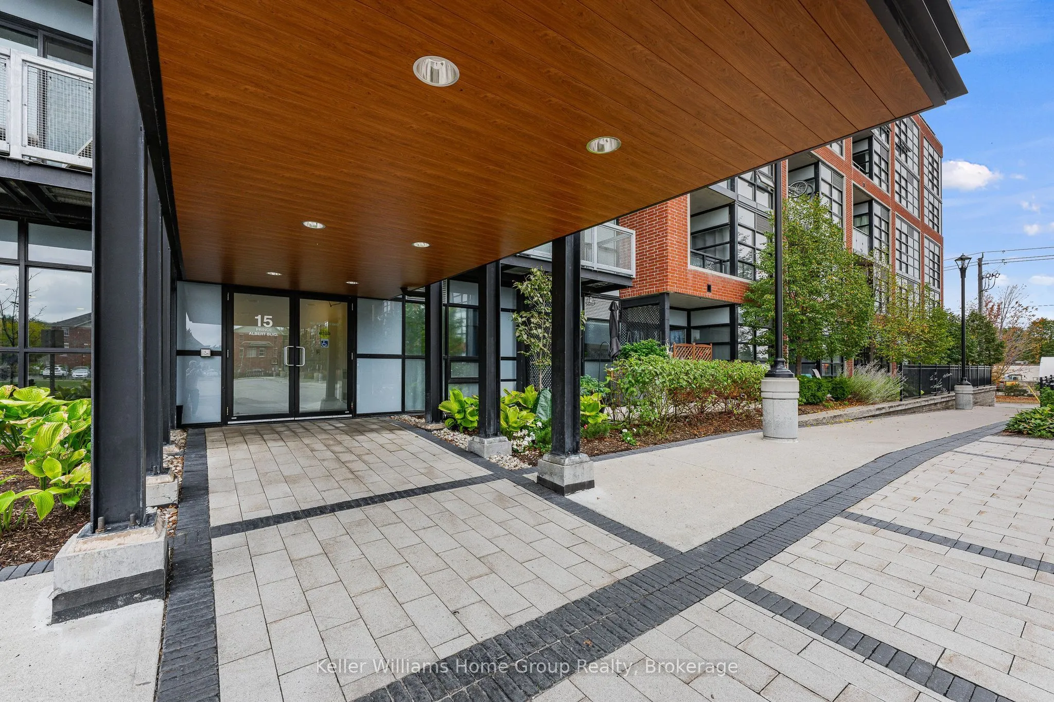 15 Prince Albert Boulevard #503