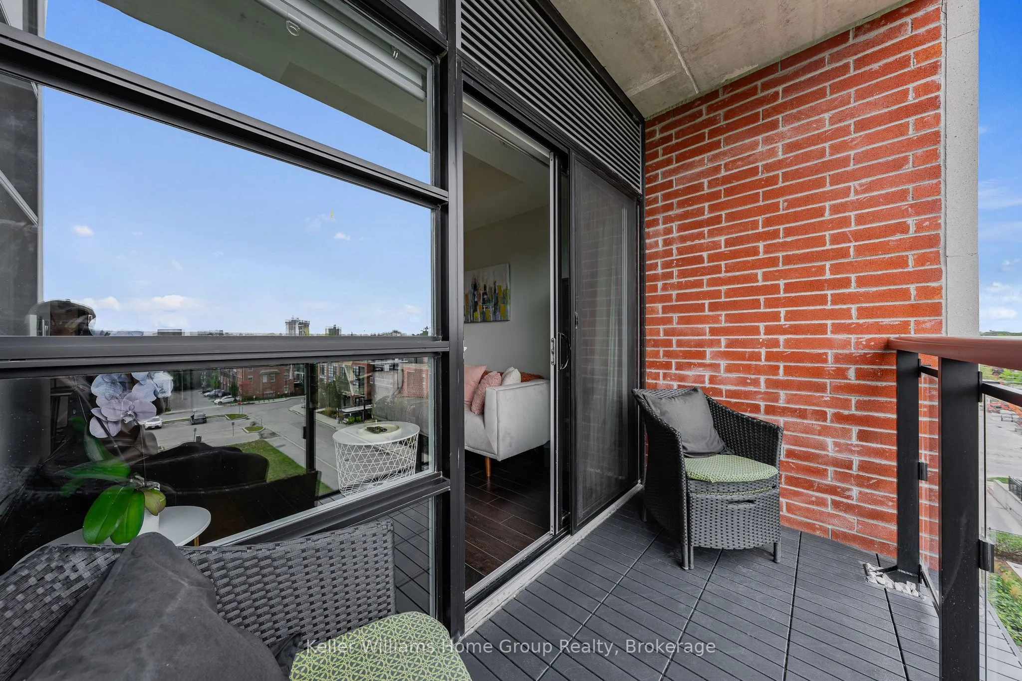 15 Prince Albert Boulevard #503