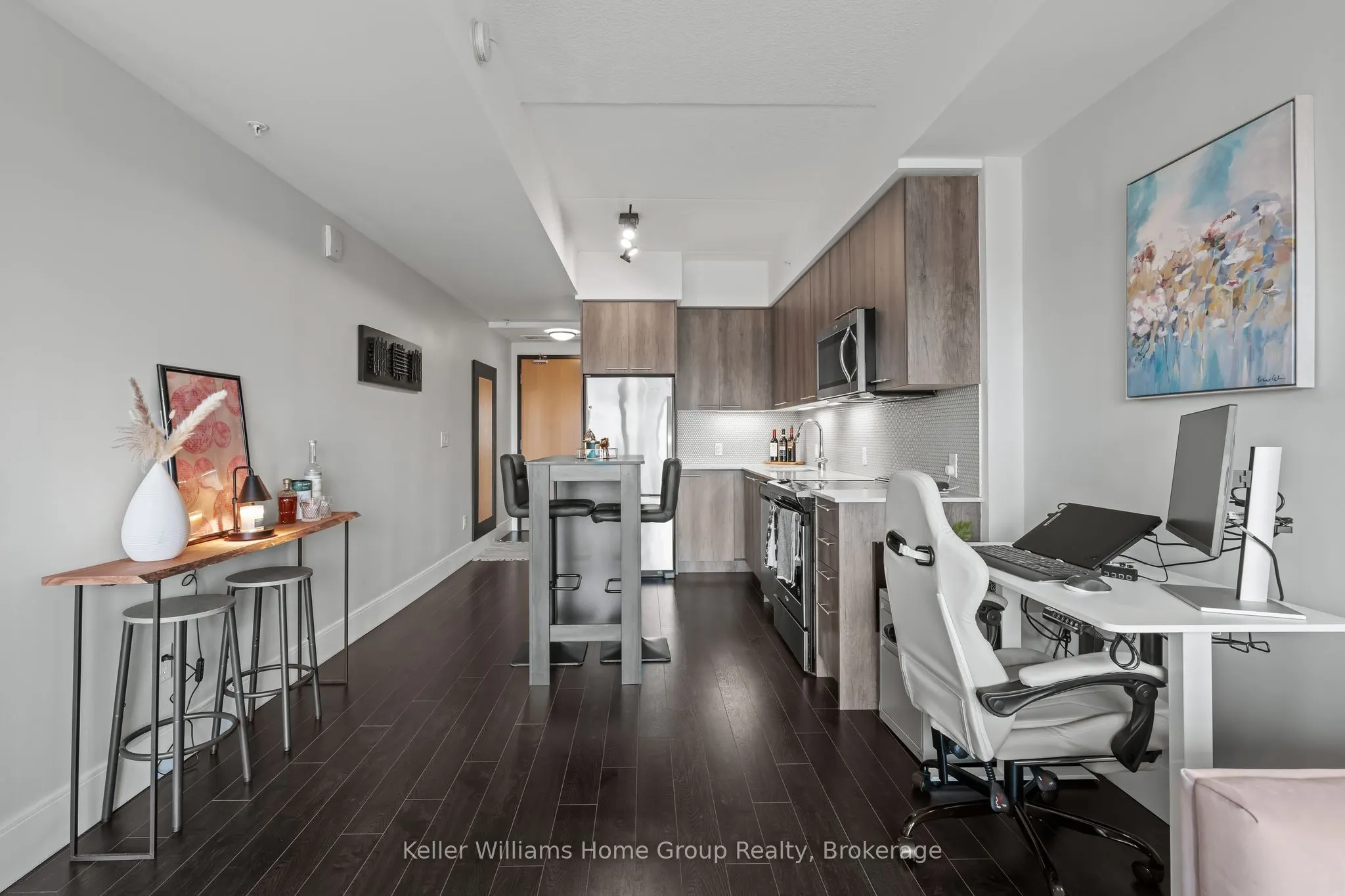 15 Prince Albert Boulevard #503