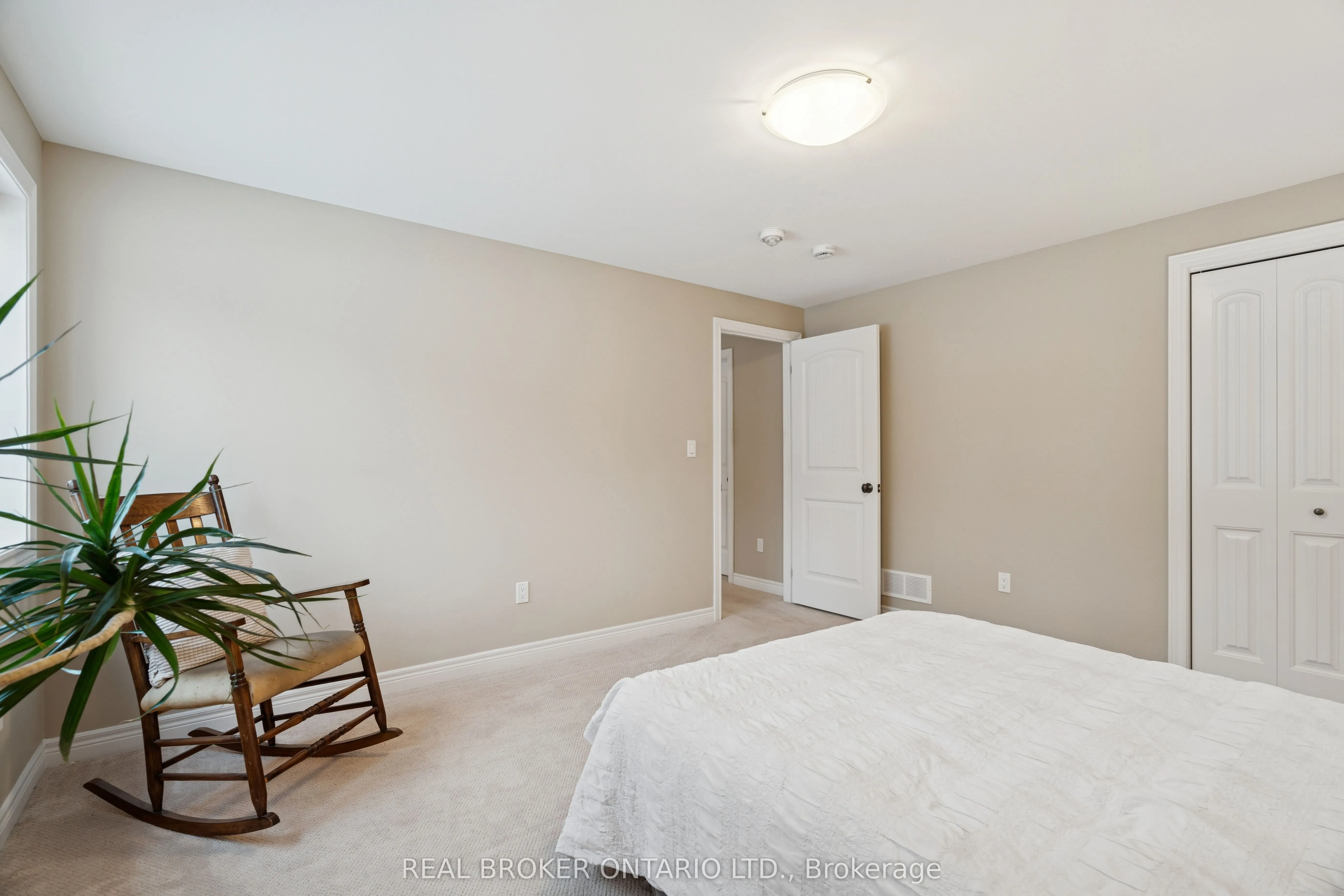 10 Chestnut Drive