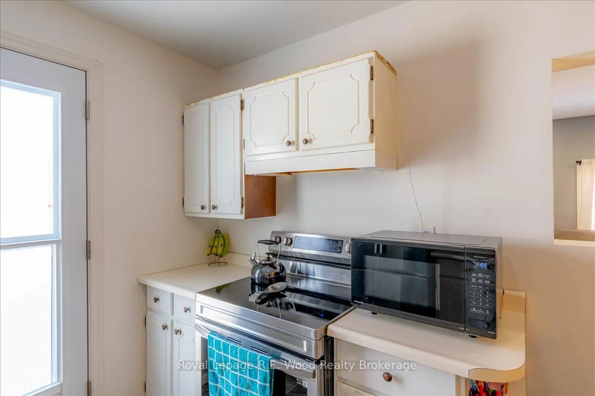 44 Stover Street N