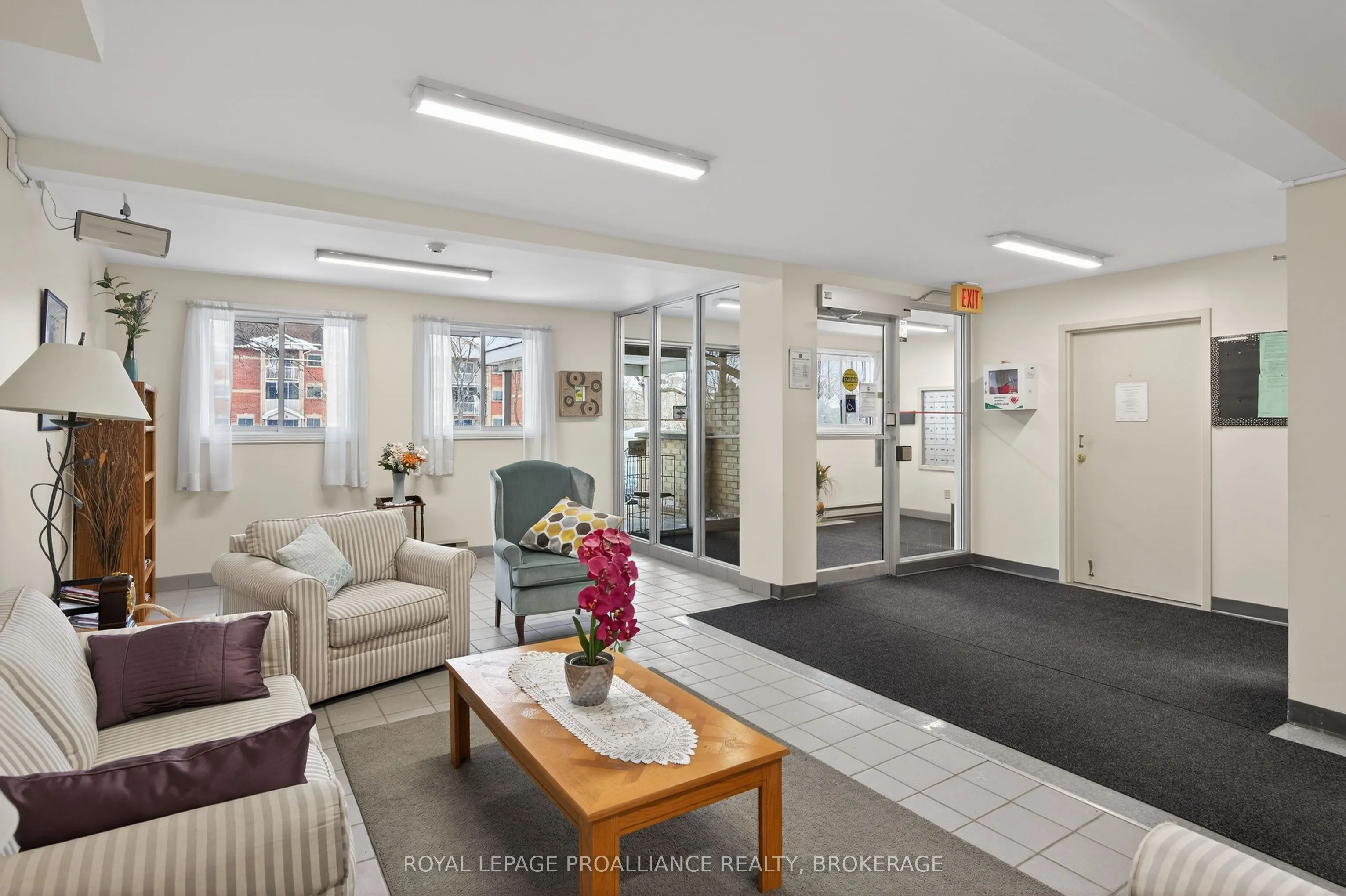 310 Kingsdale Avenue #313