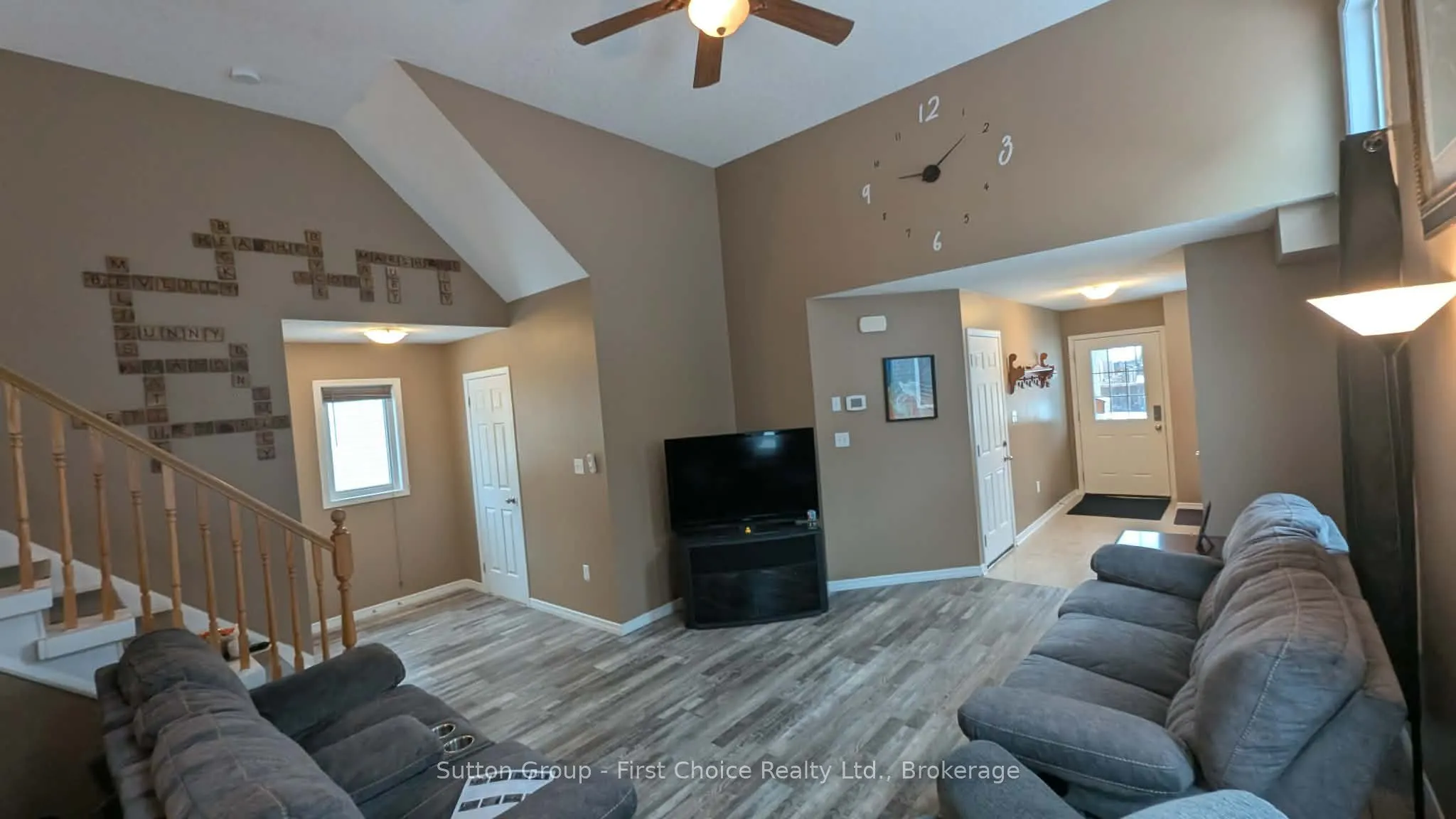 670 Reid Crescent