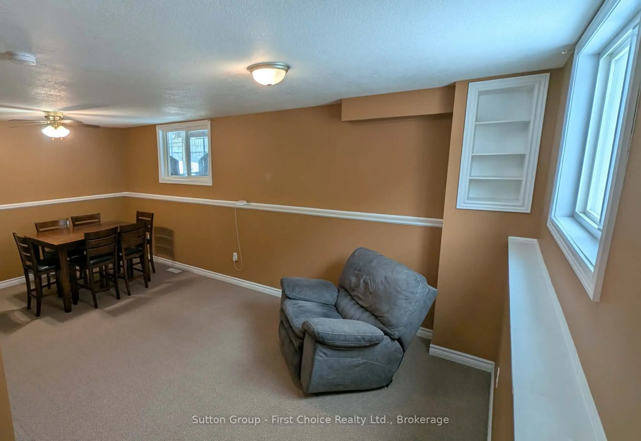 670 Reid Crescent