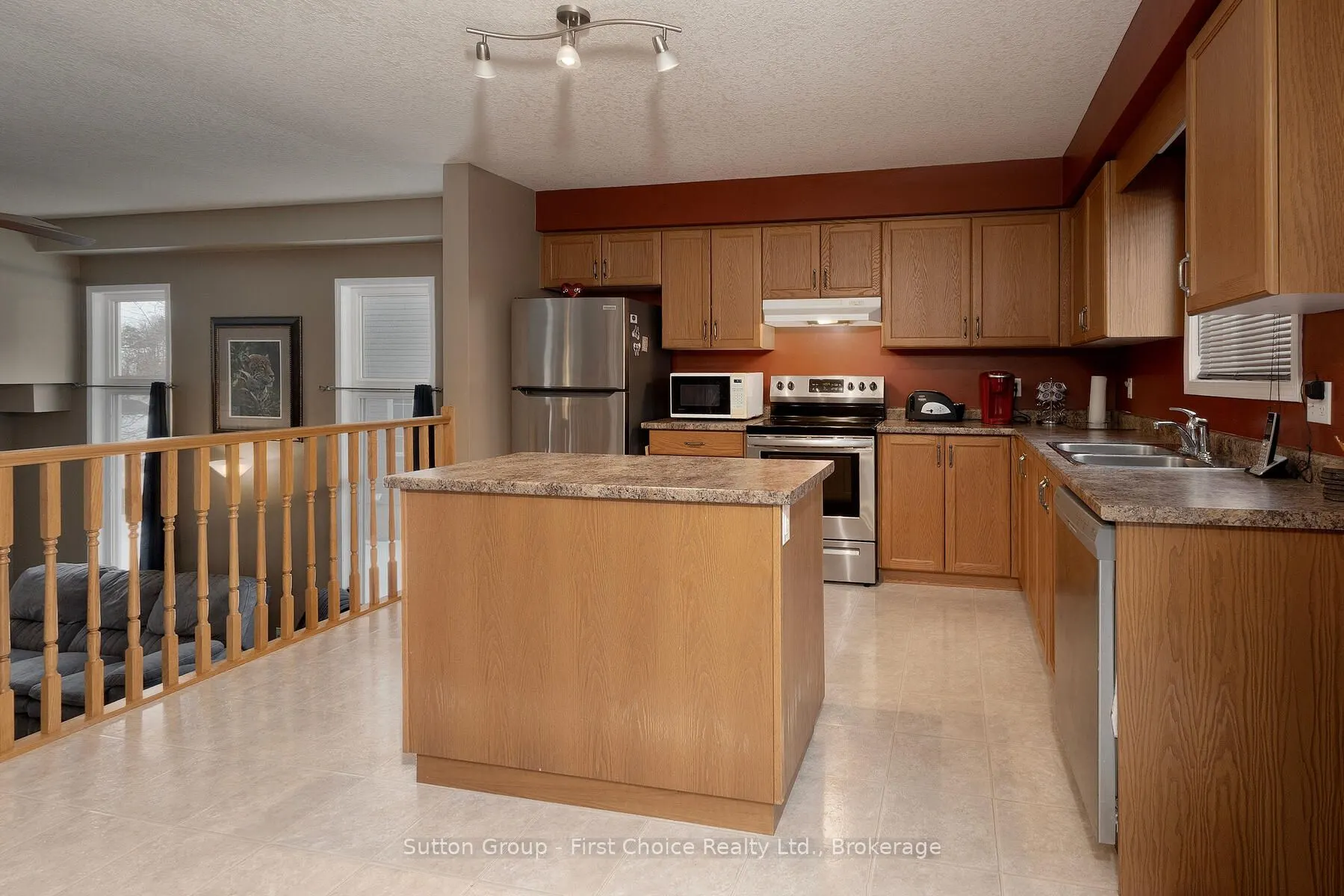 670 Reid Crescent
