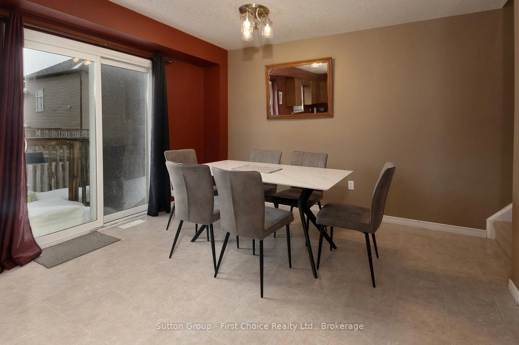 670 Reid Crescent