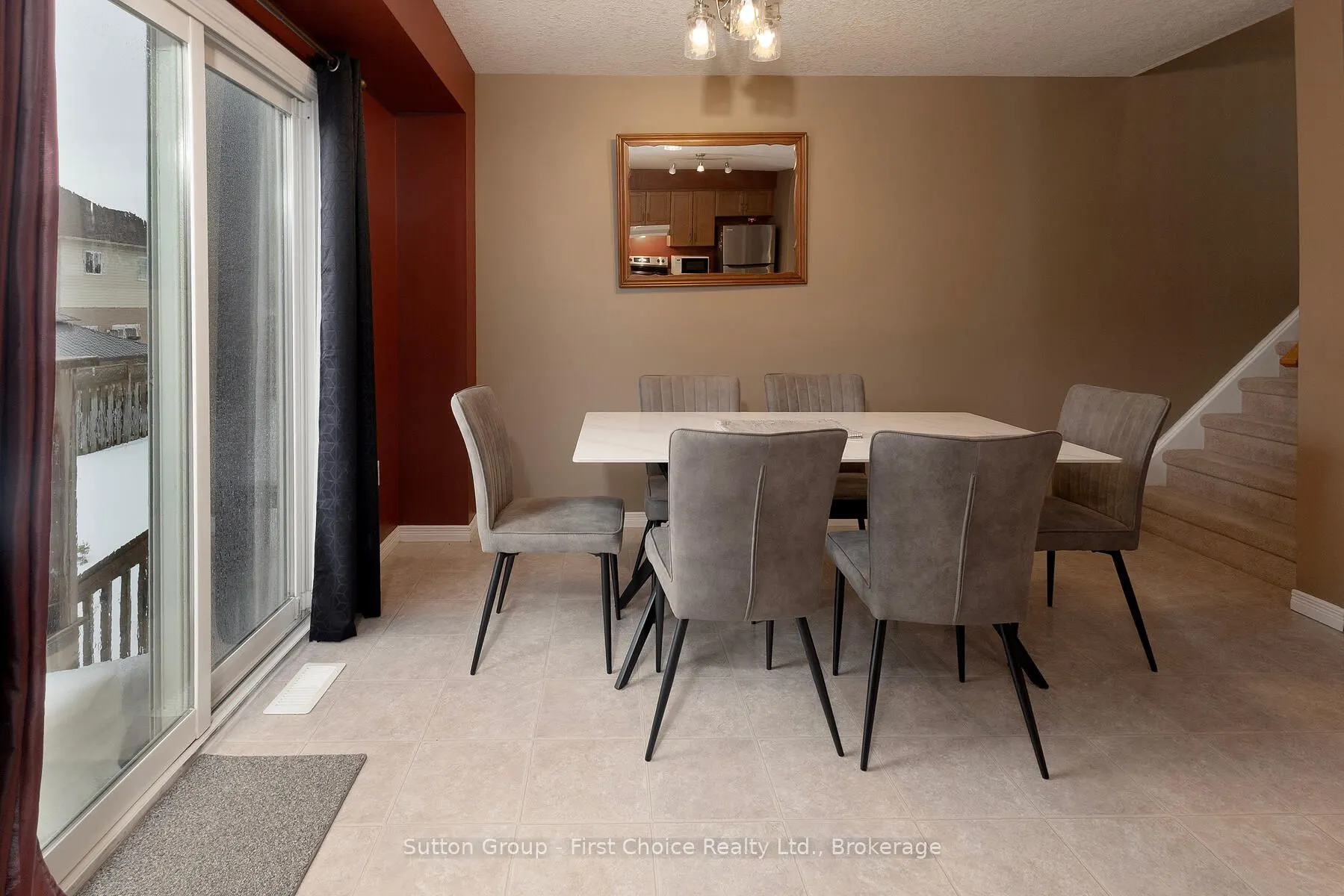 670 Reid Crescent
